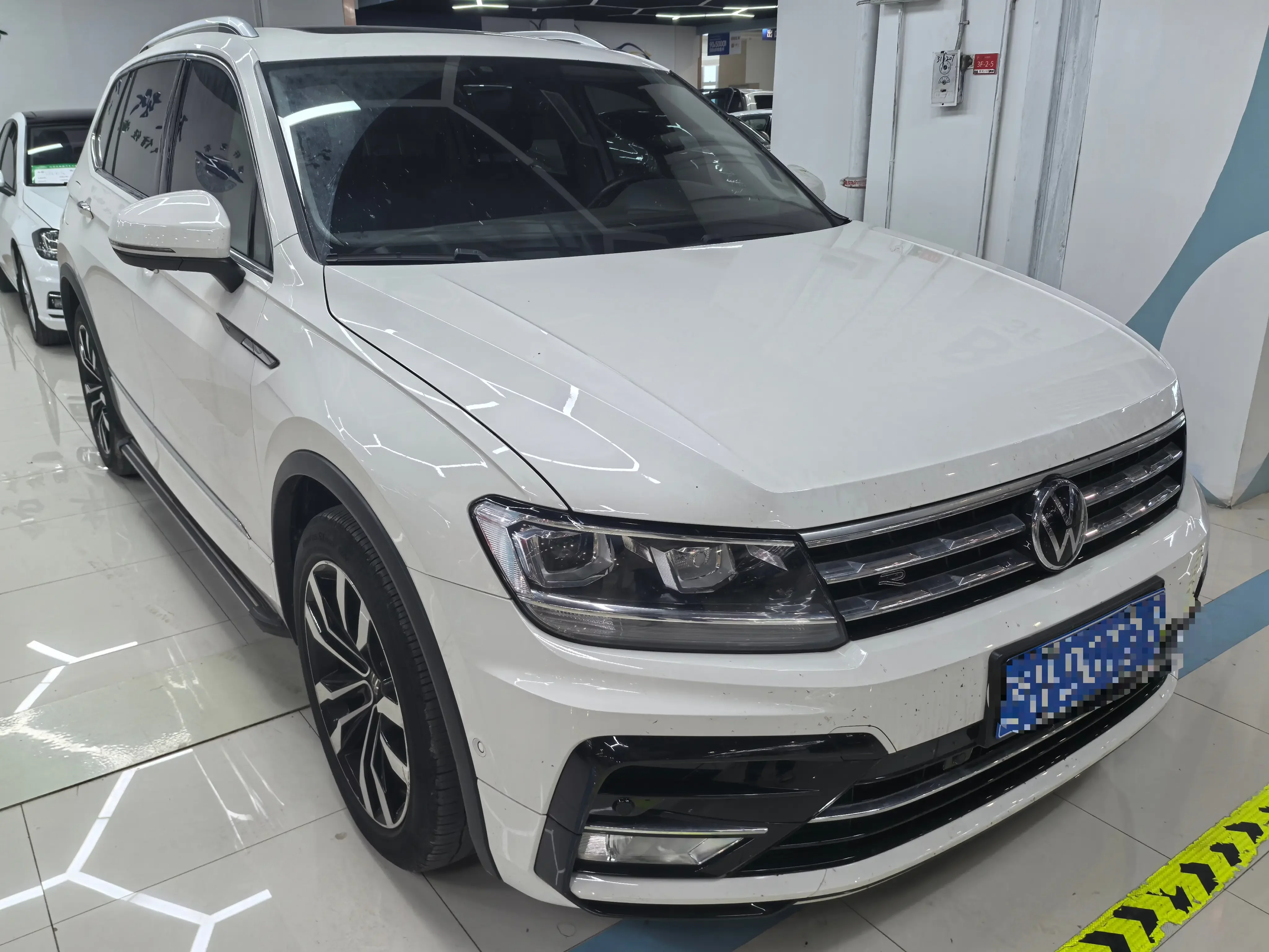 Volkswagen Tiguan L