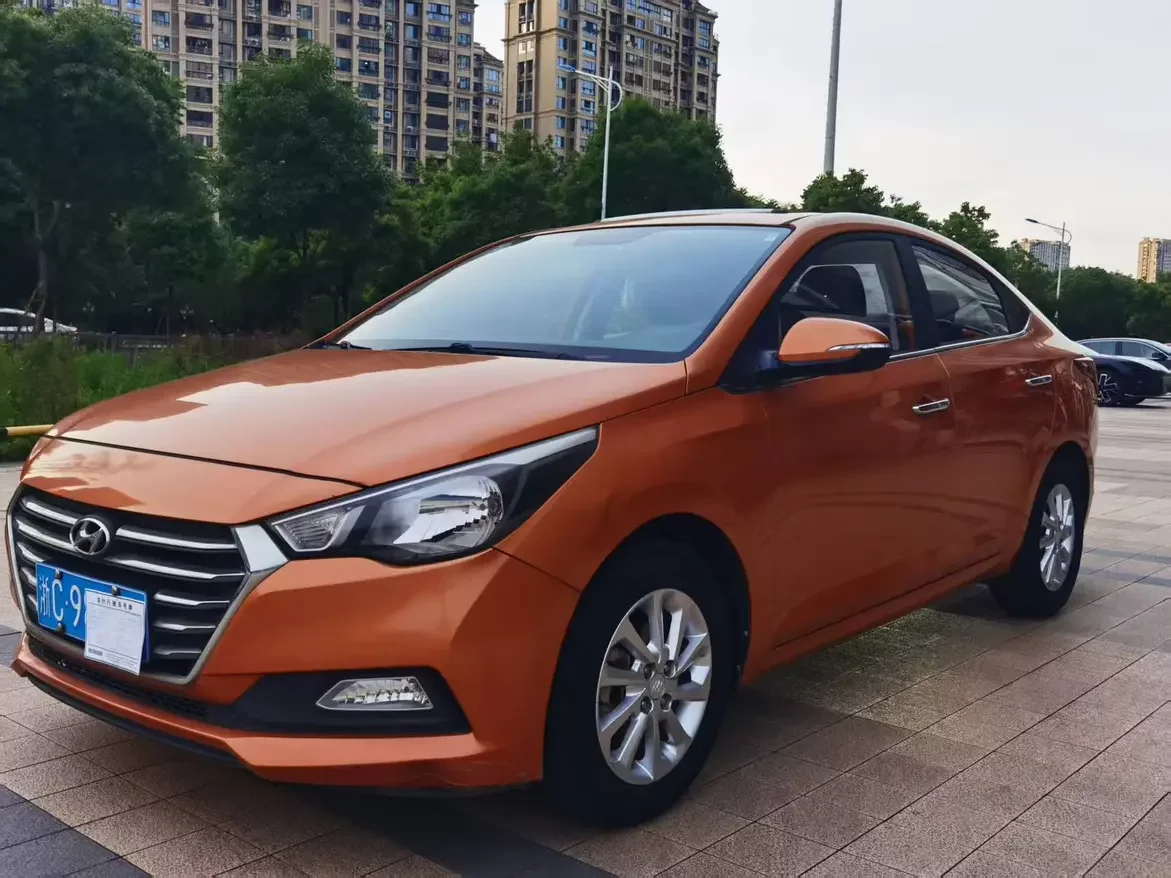 Hyundai Accept