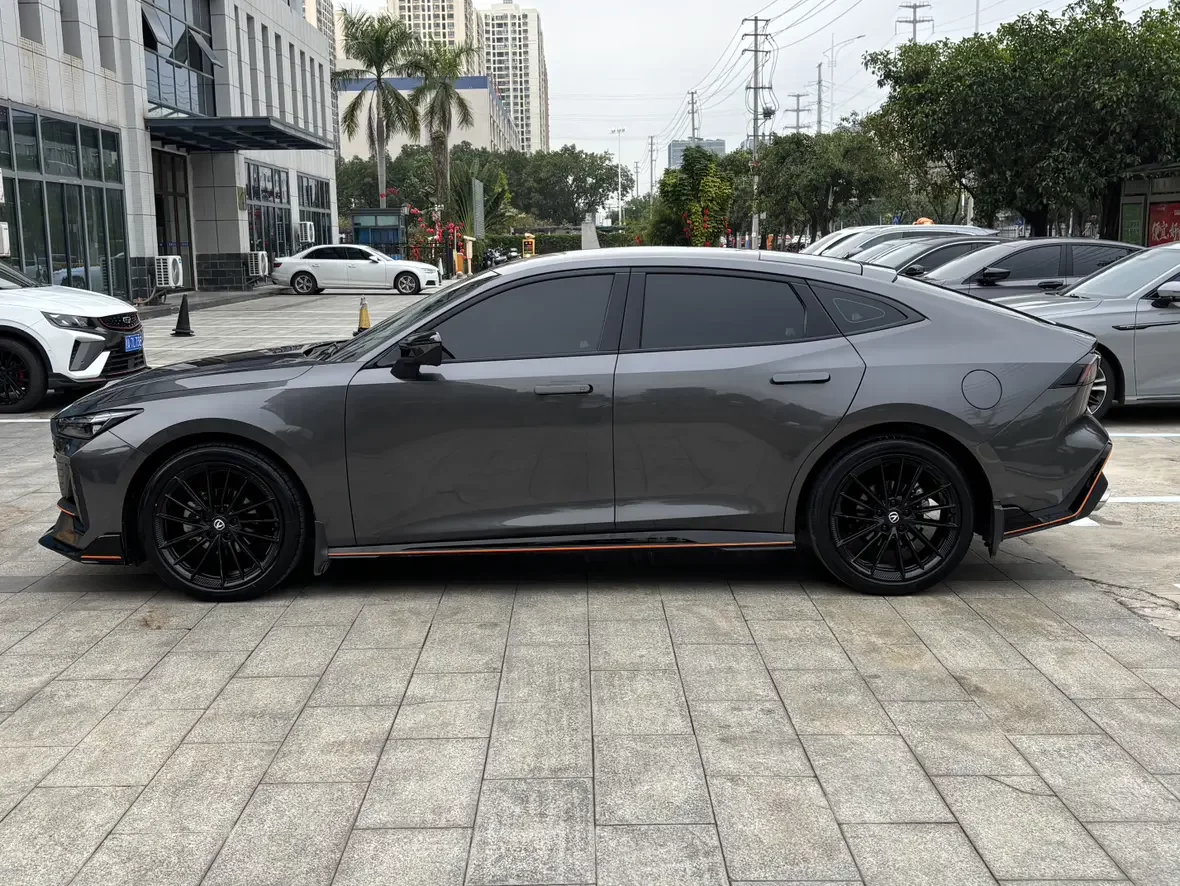 Changan UNI-V