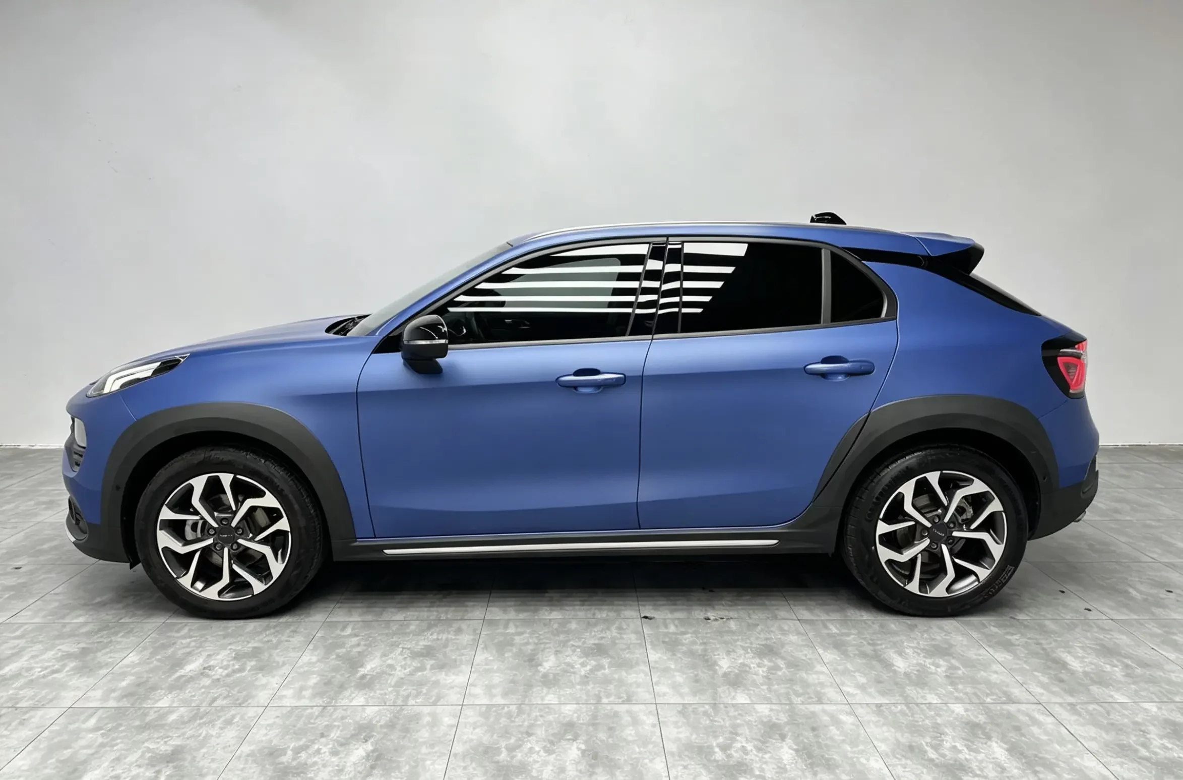 Lynk & Co 02