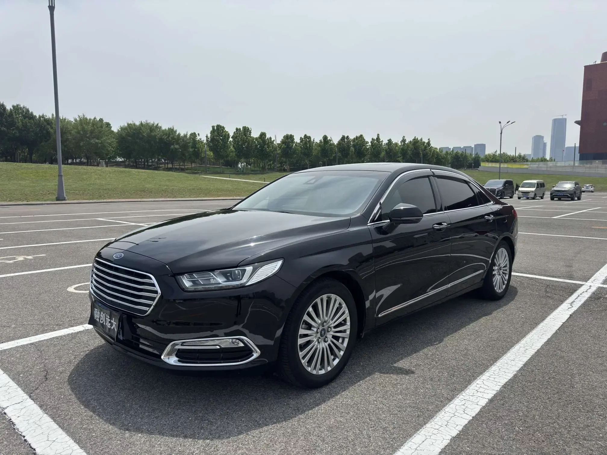 Ford Taurus