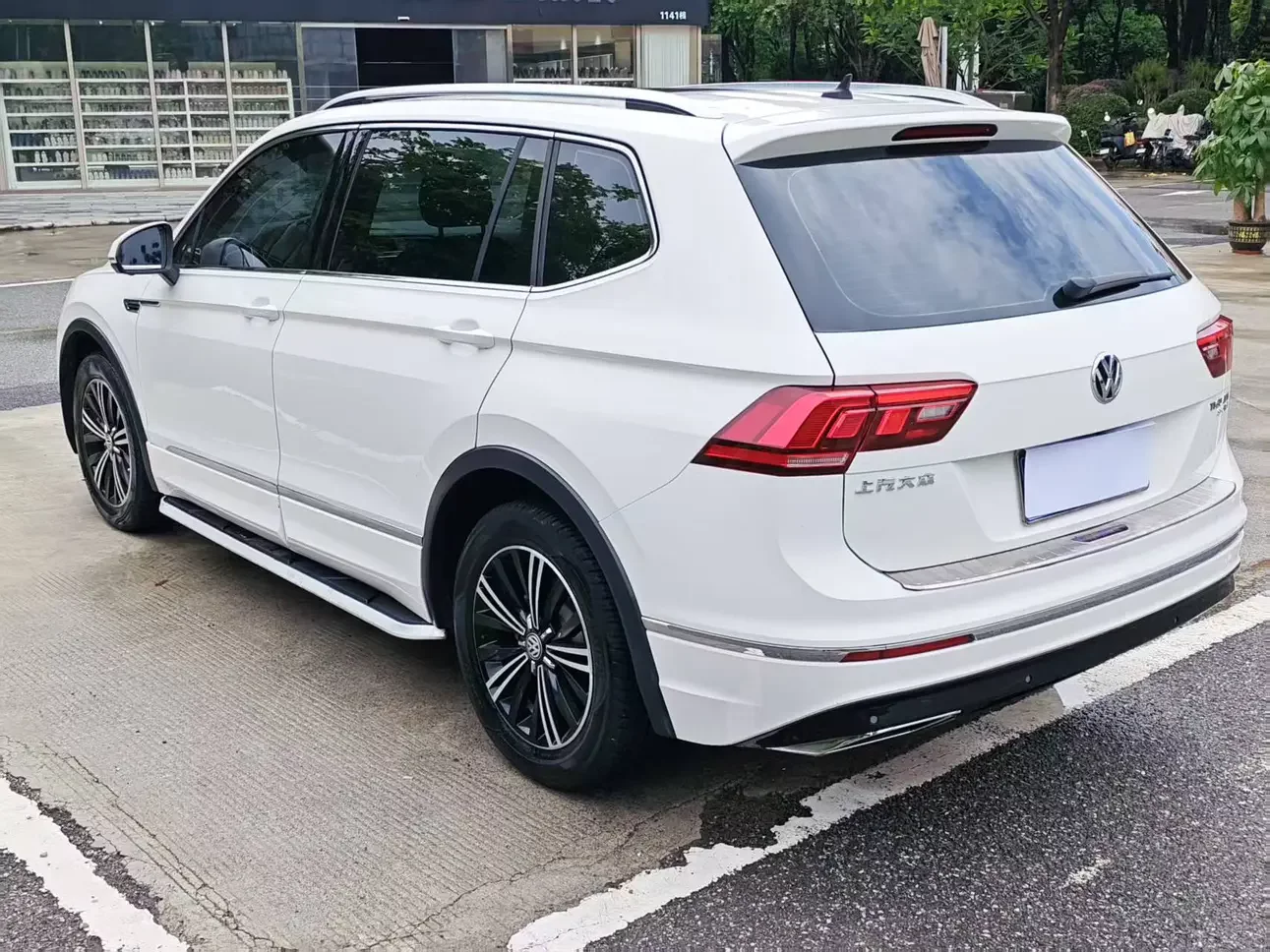 Volkswagen Tiguan L