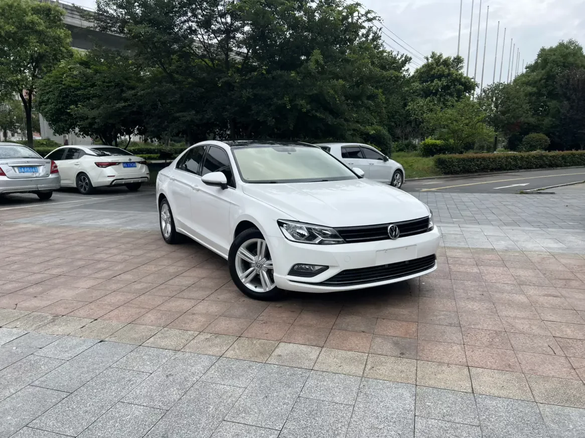 Volkswagen Lamando
