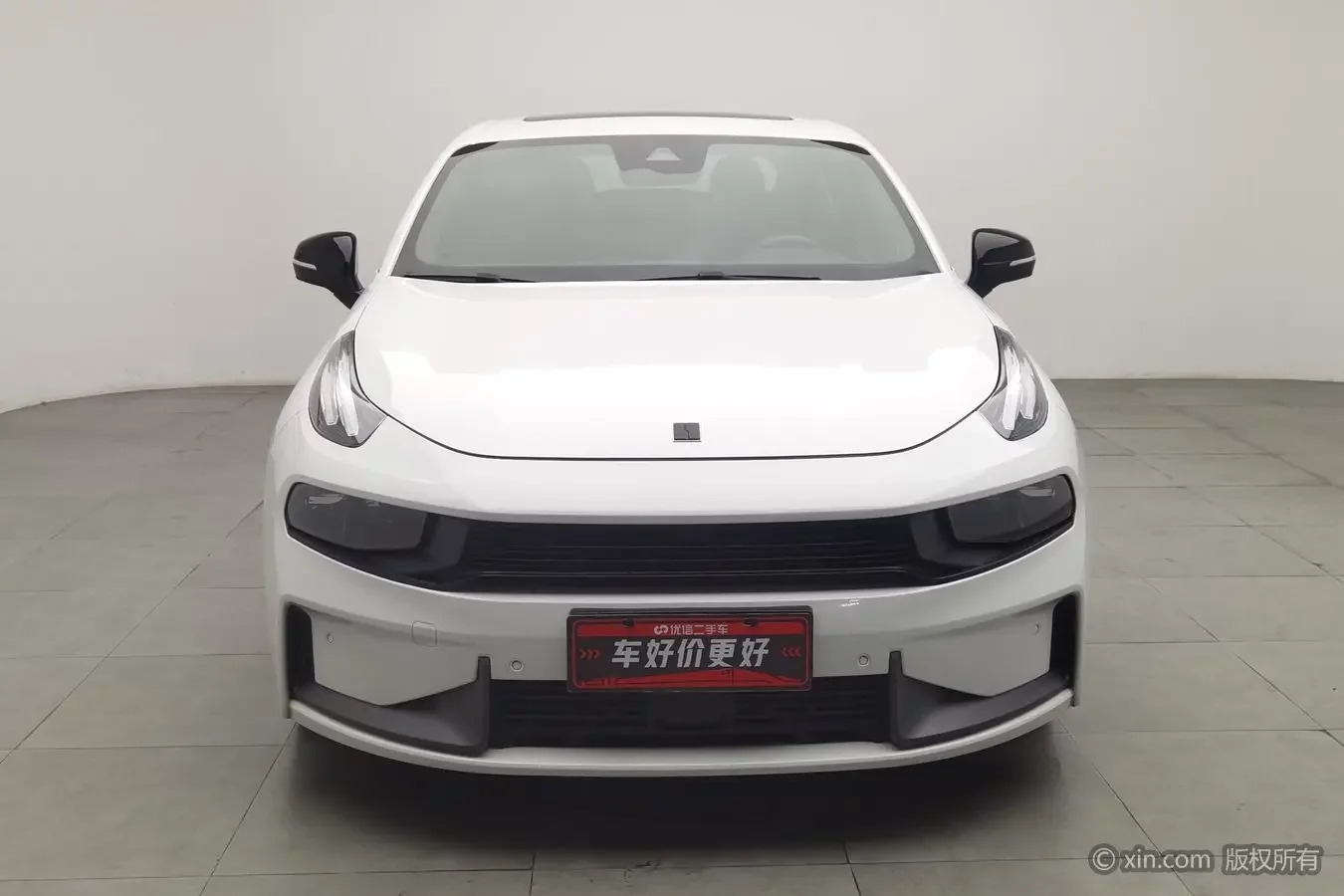 Lynk & Co 03
