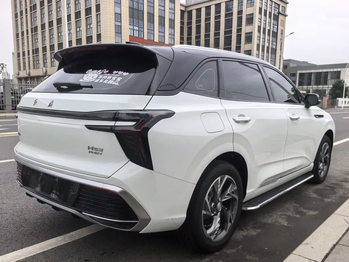 Hongqi HS3 PHEV