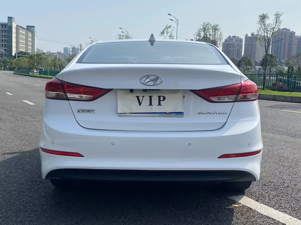 Hyundai lead