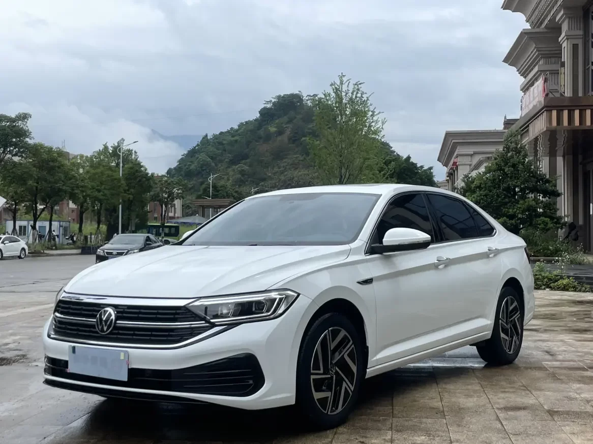 Volkswagen Sagitar