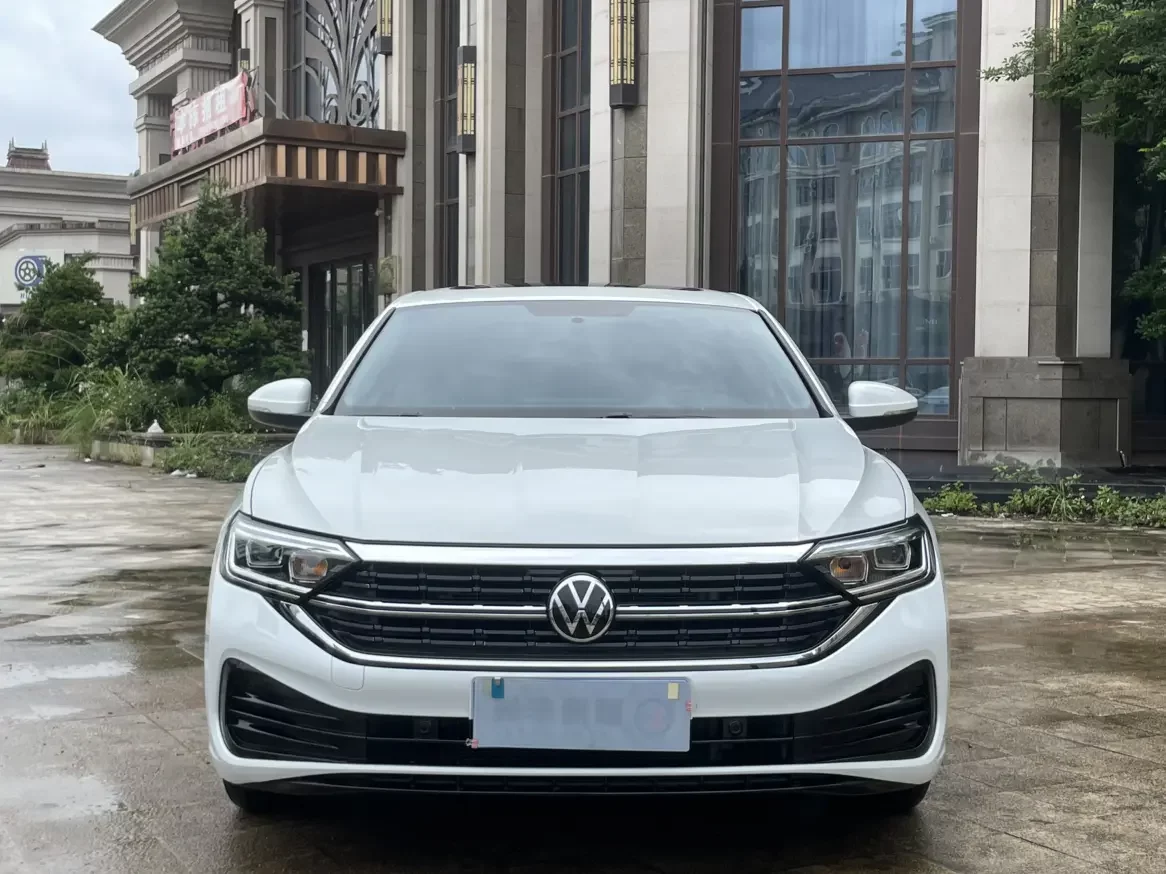 Volkswagen Sagitar