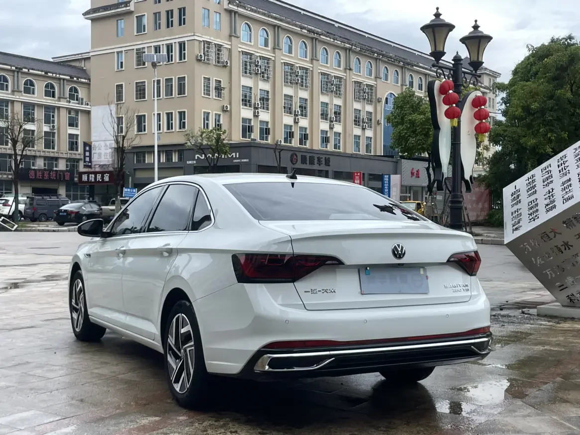 Volkswagen Sagitar