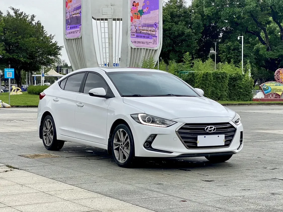 Hyundai lead
