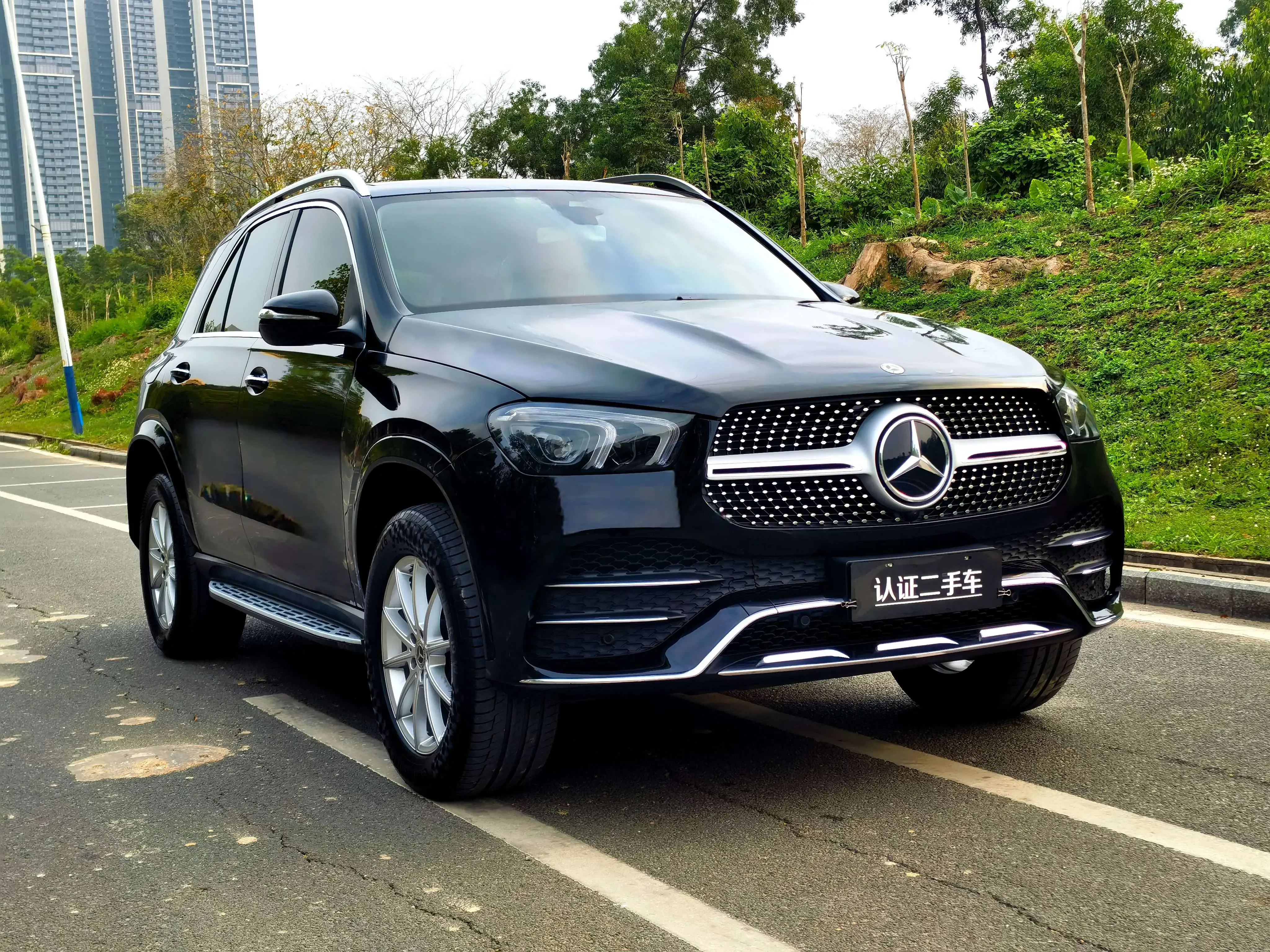 Mercedes-Benz GLE (Imported)