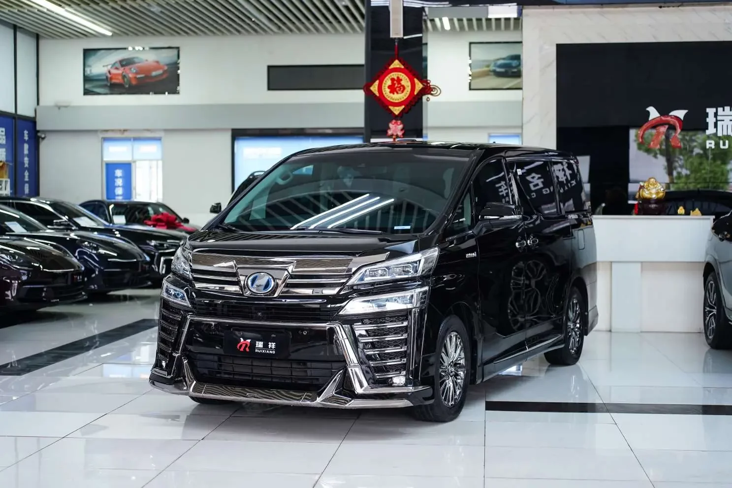 Toyota Crown Wellfire