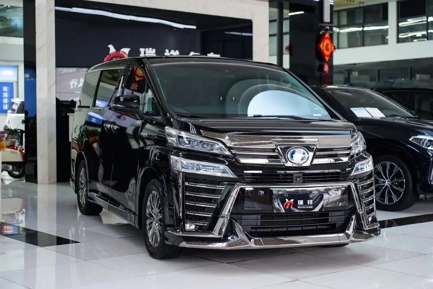Toyota Crown Wellfire