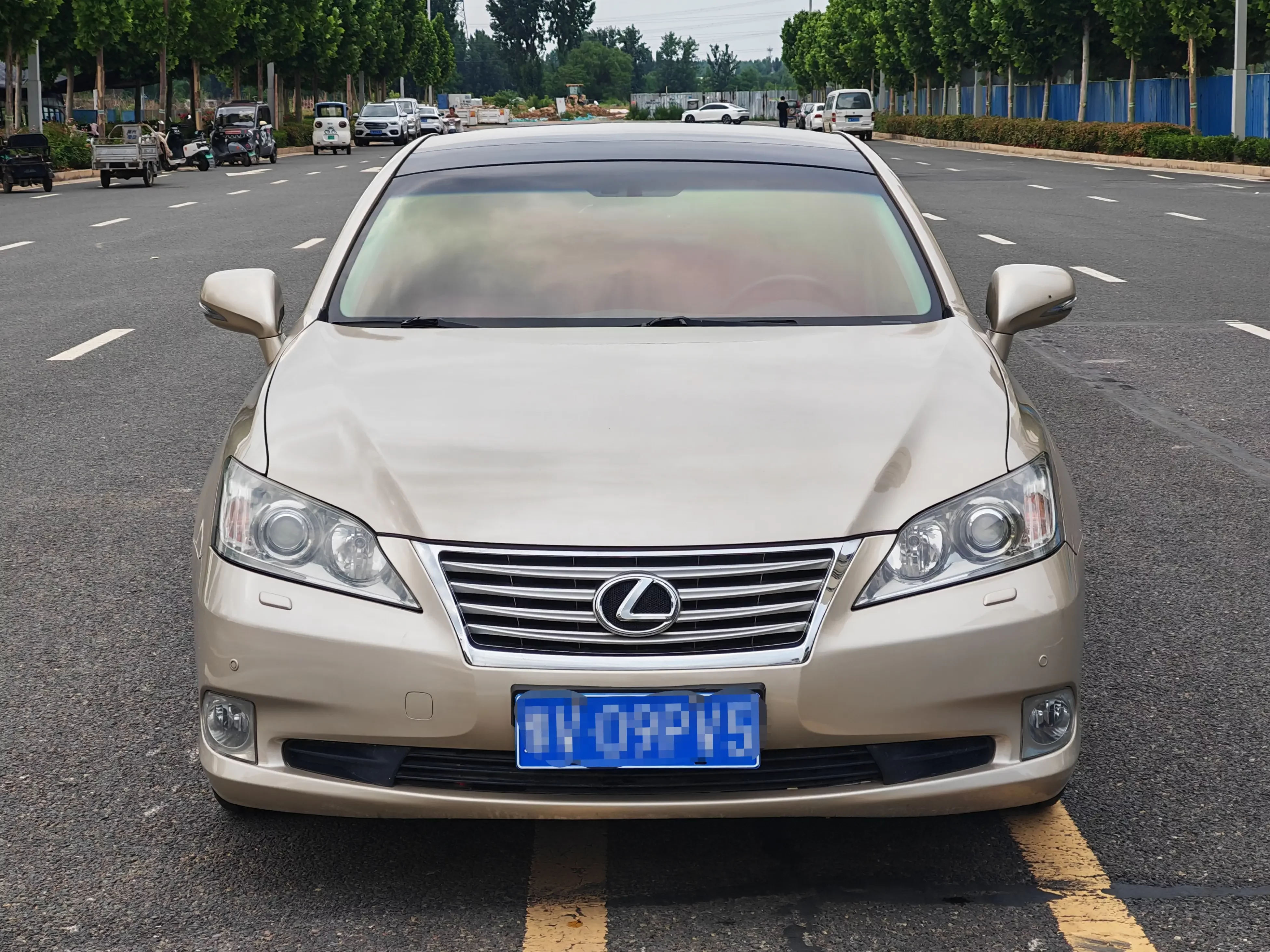 Lexus ES
