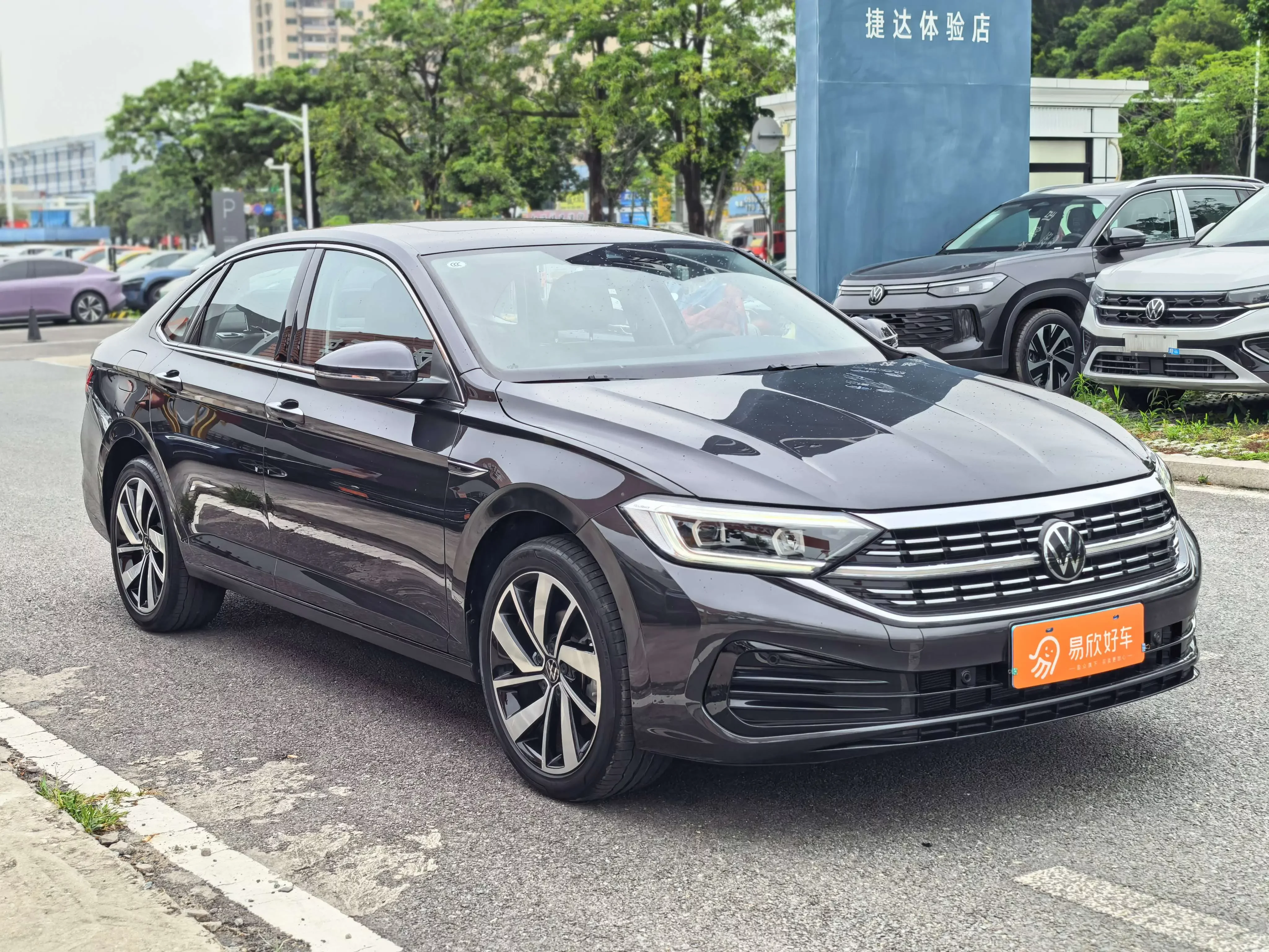 Volkswagen Sagitar
