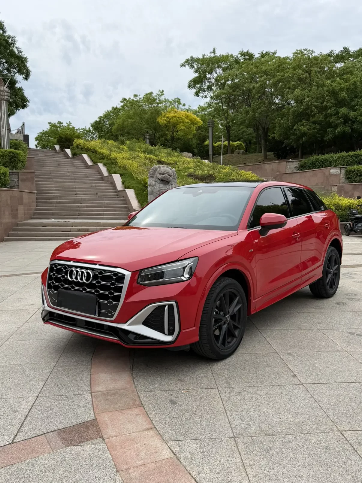 Audi Q2L