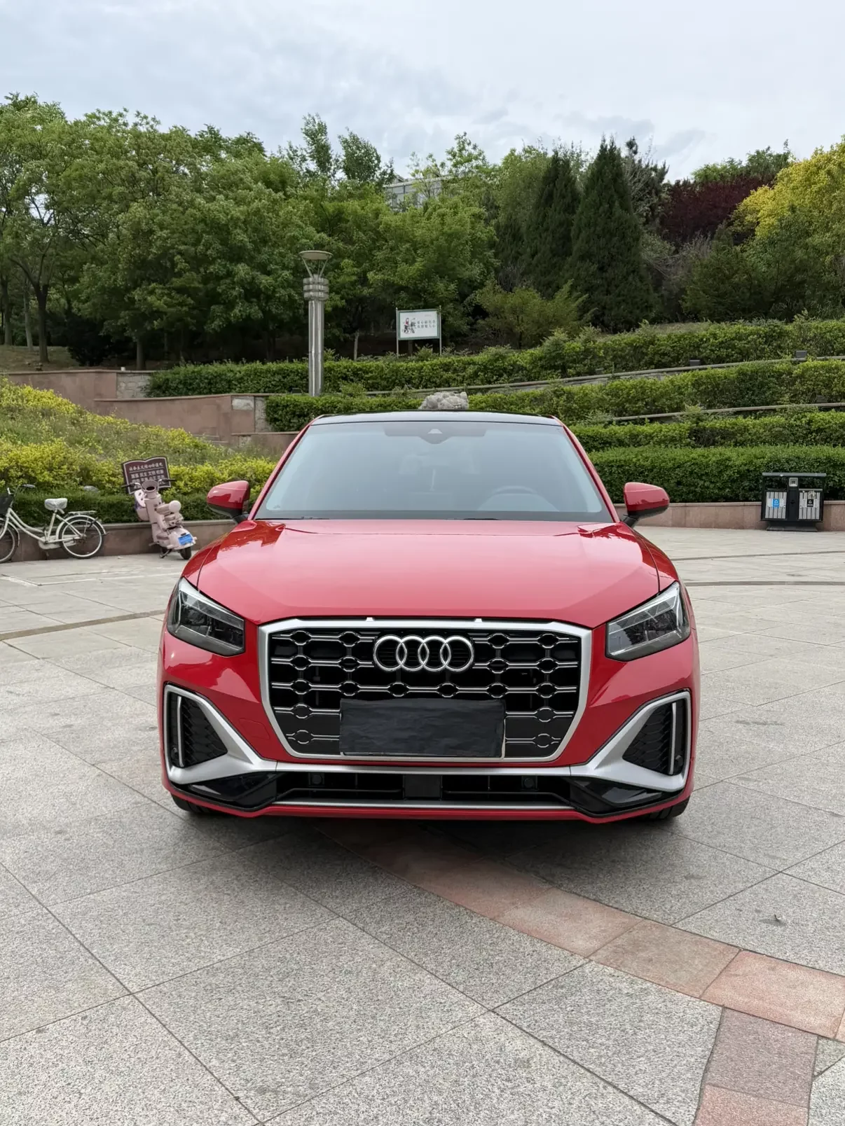 Audi Q2L