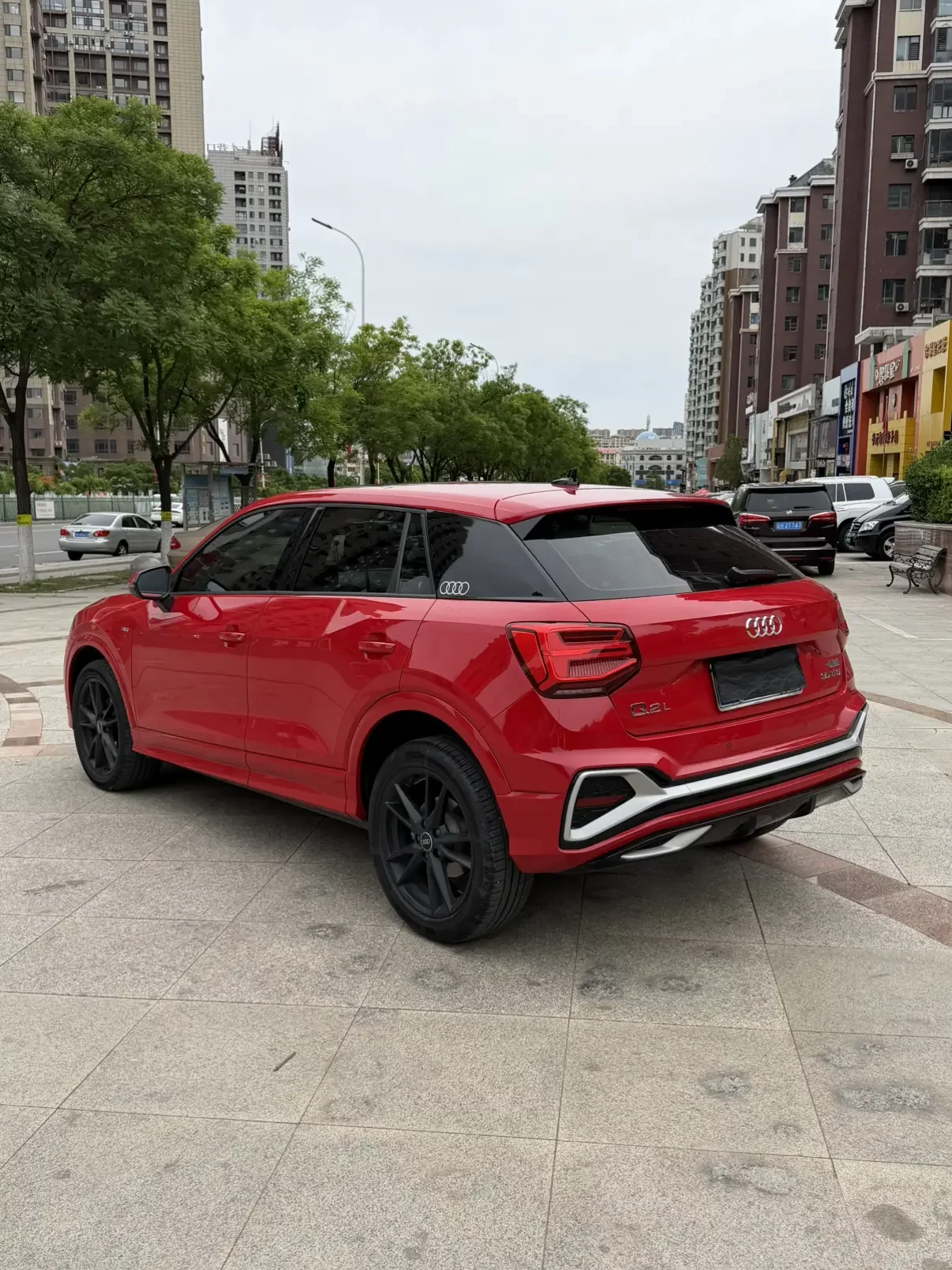 Audi Q2L