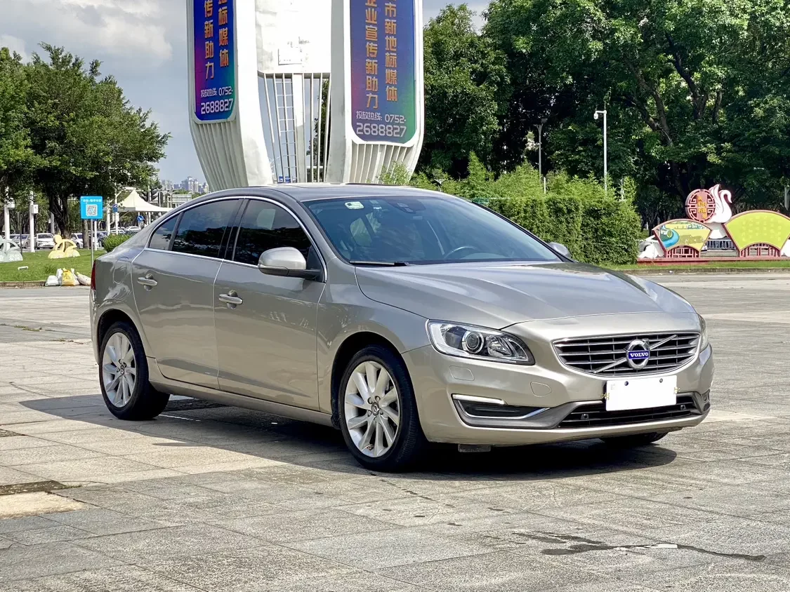 Volvo S60