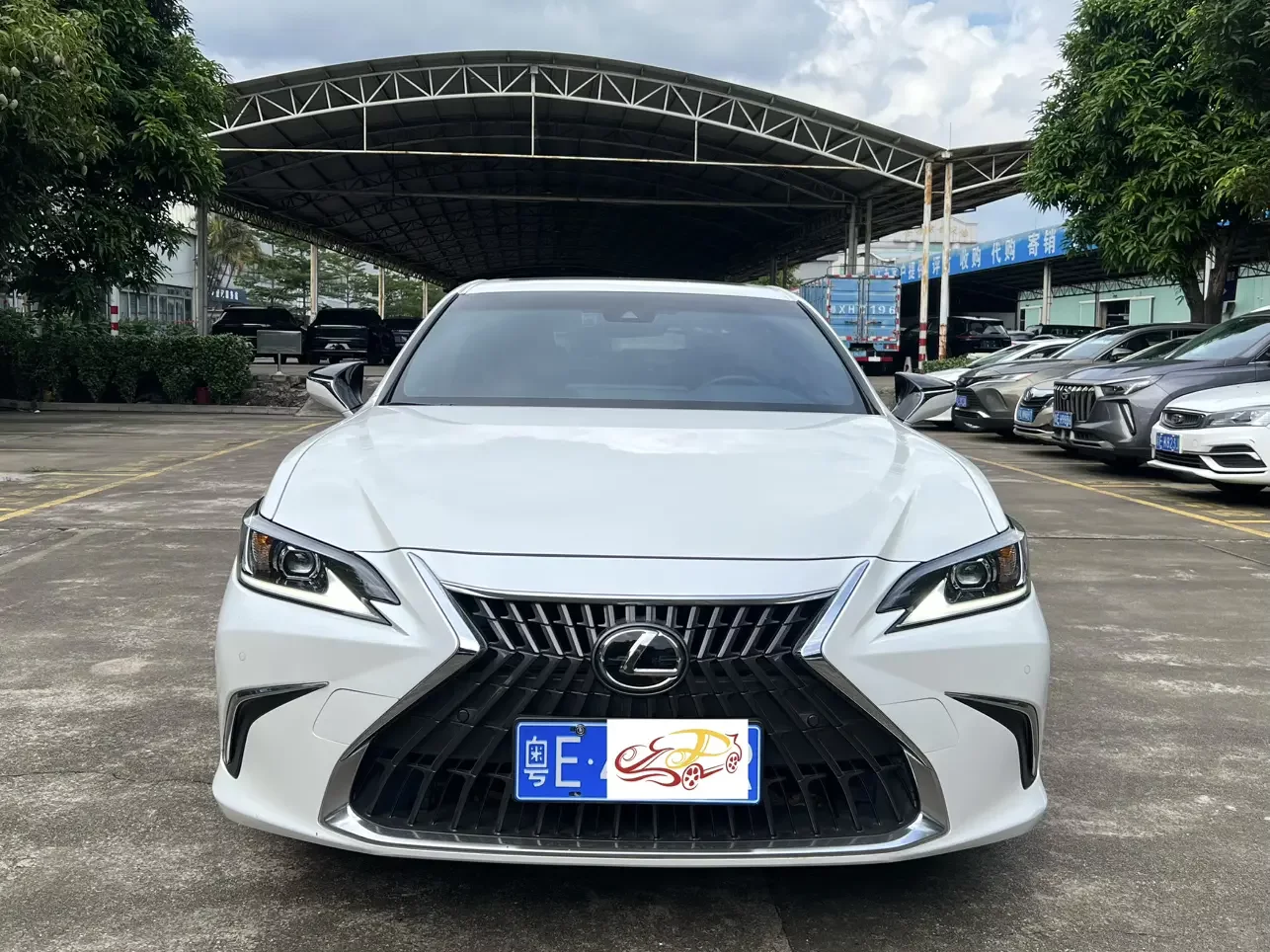 Lexus ES
