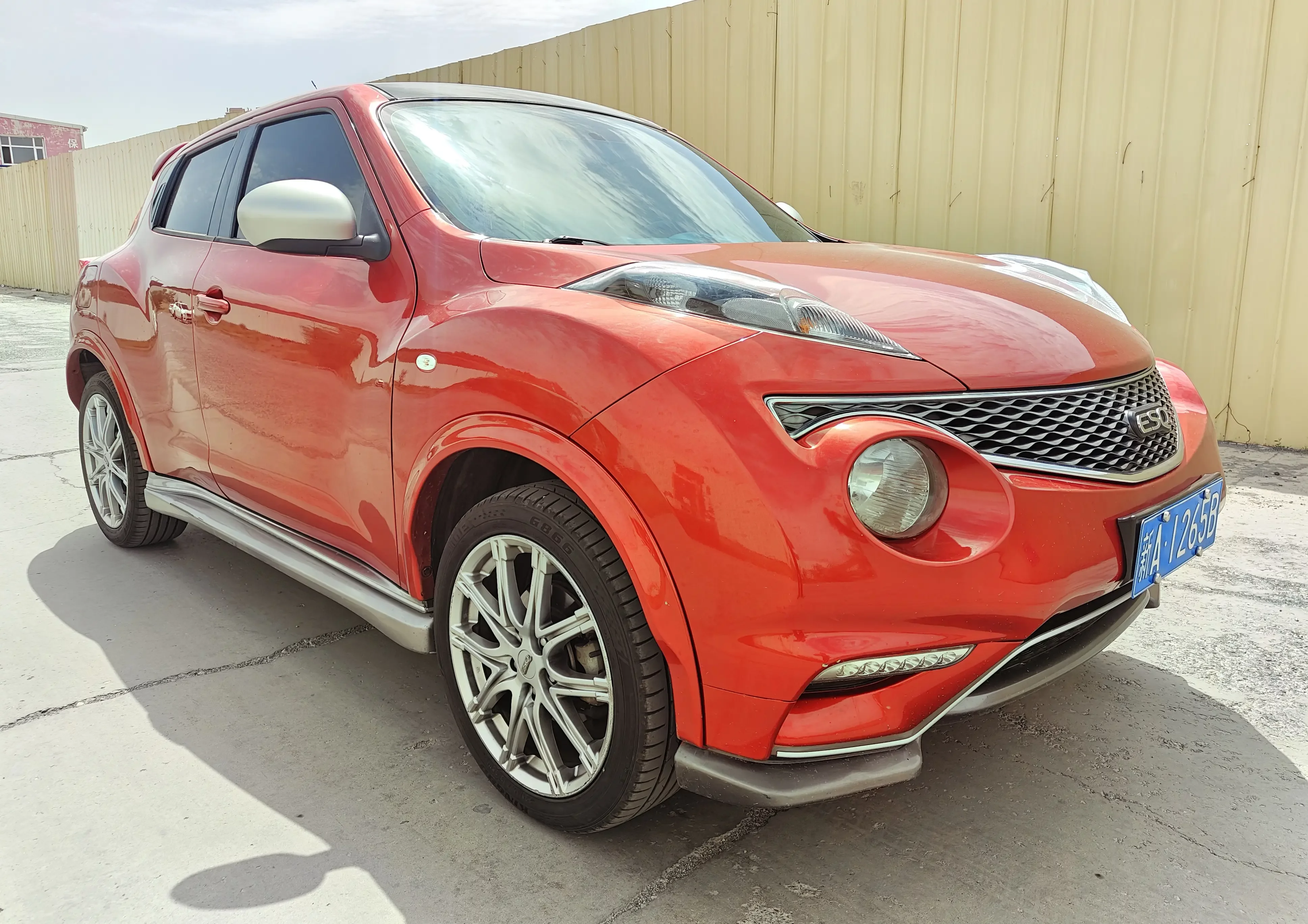 Infiniti ESQ