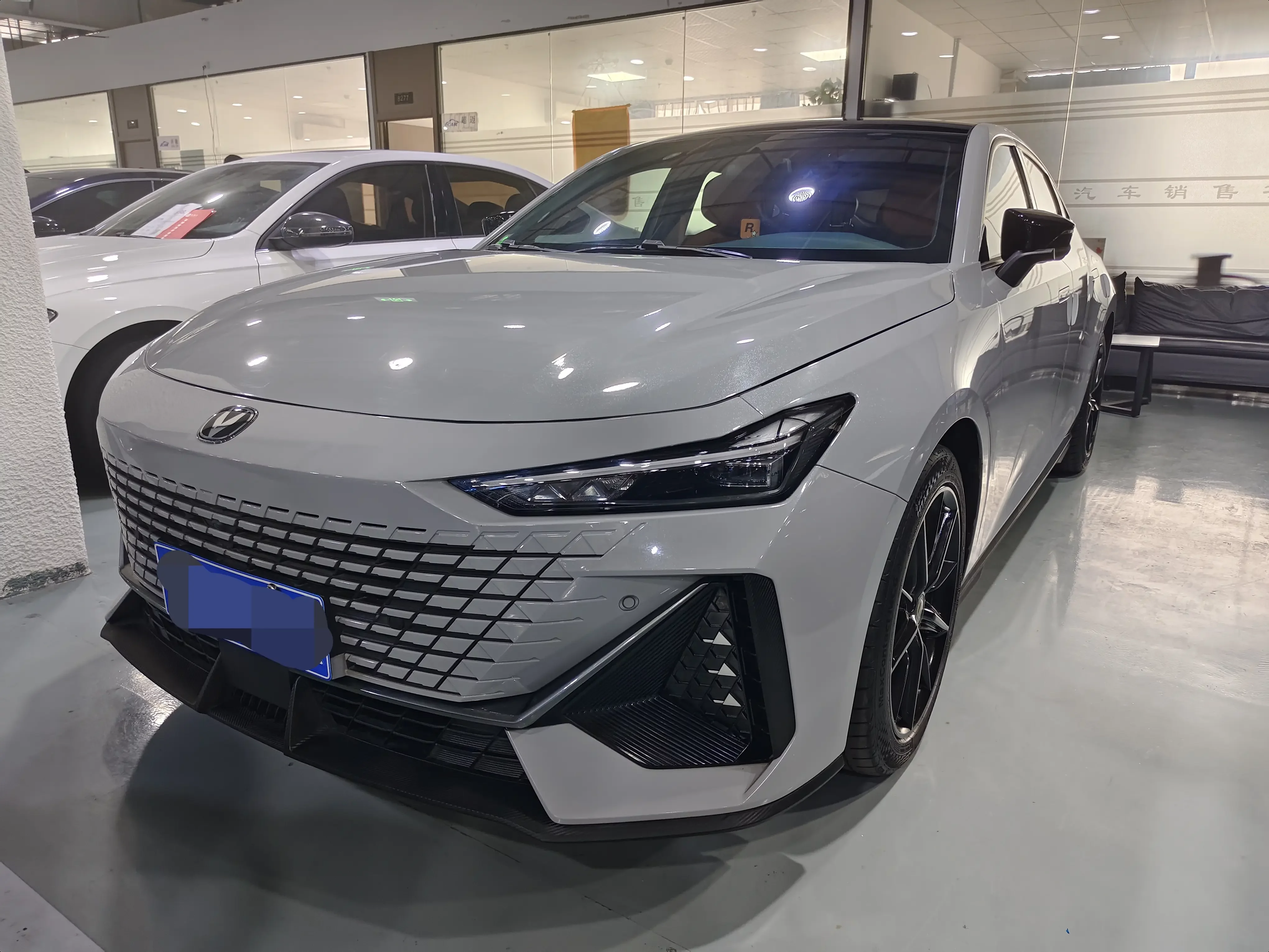 Changan UNI-V