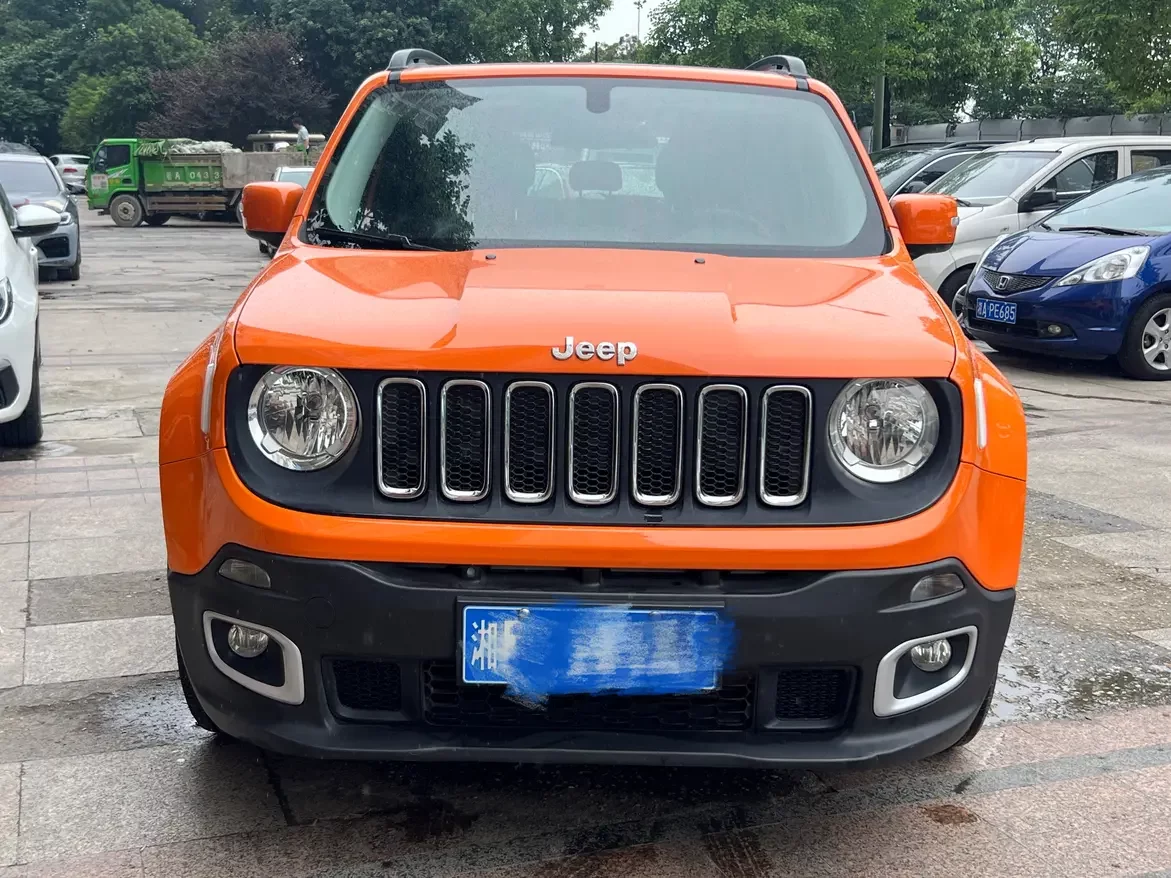 Jeep Freeman
