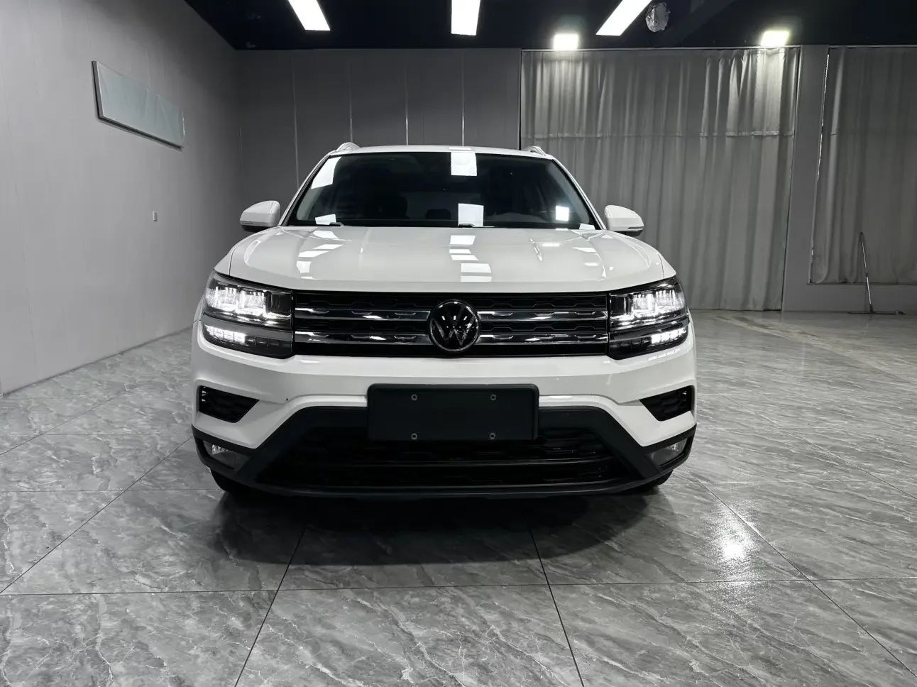 Volkswagen Tharu
