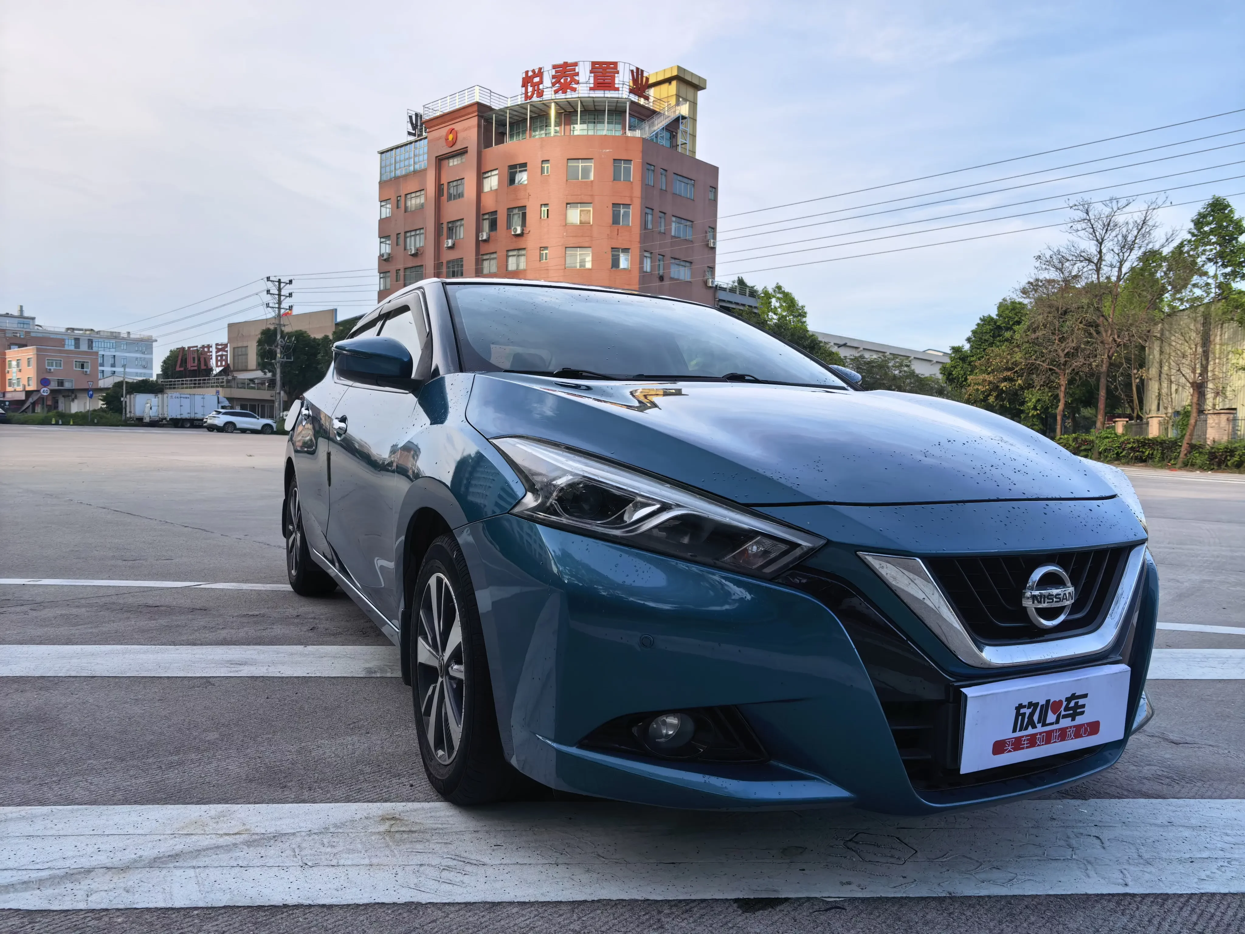 Nissan bluebird