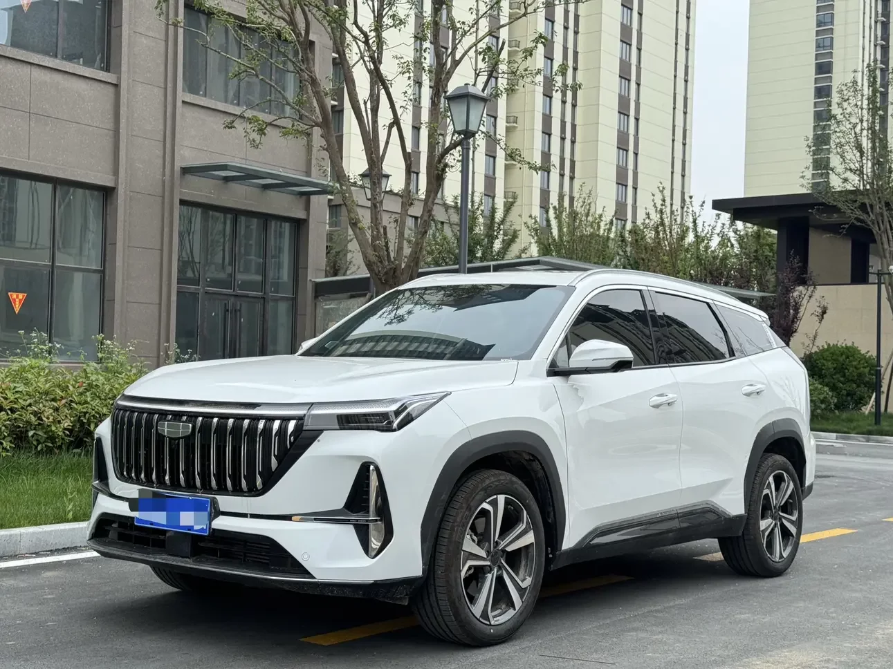 Geely Atlas L