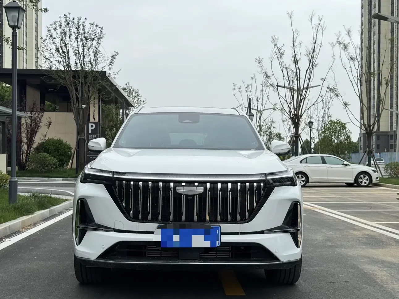 Geely Atlas L