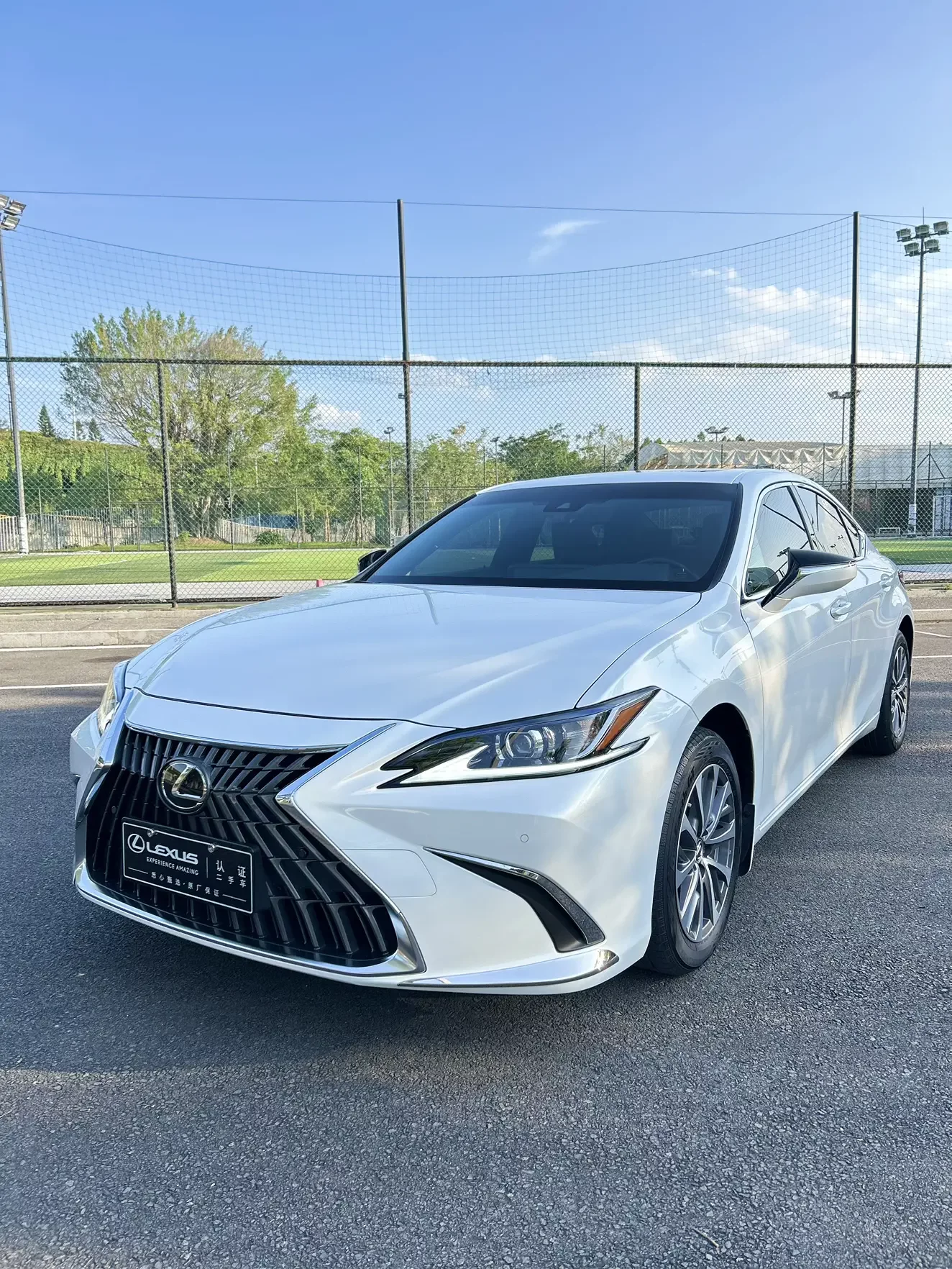 Lexus ES