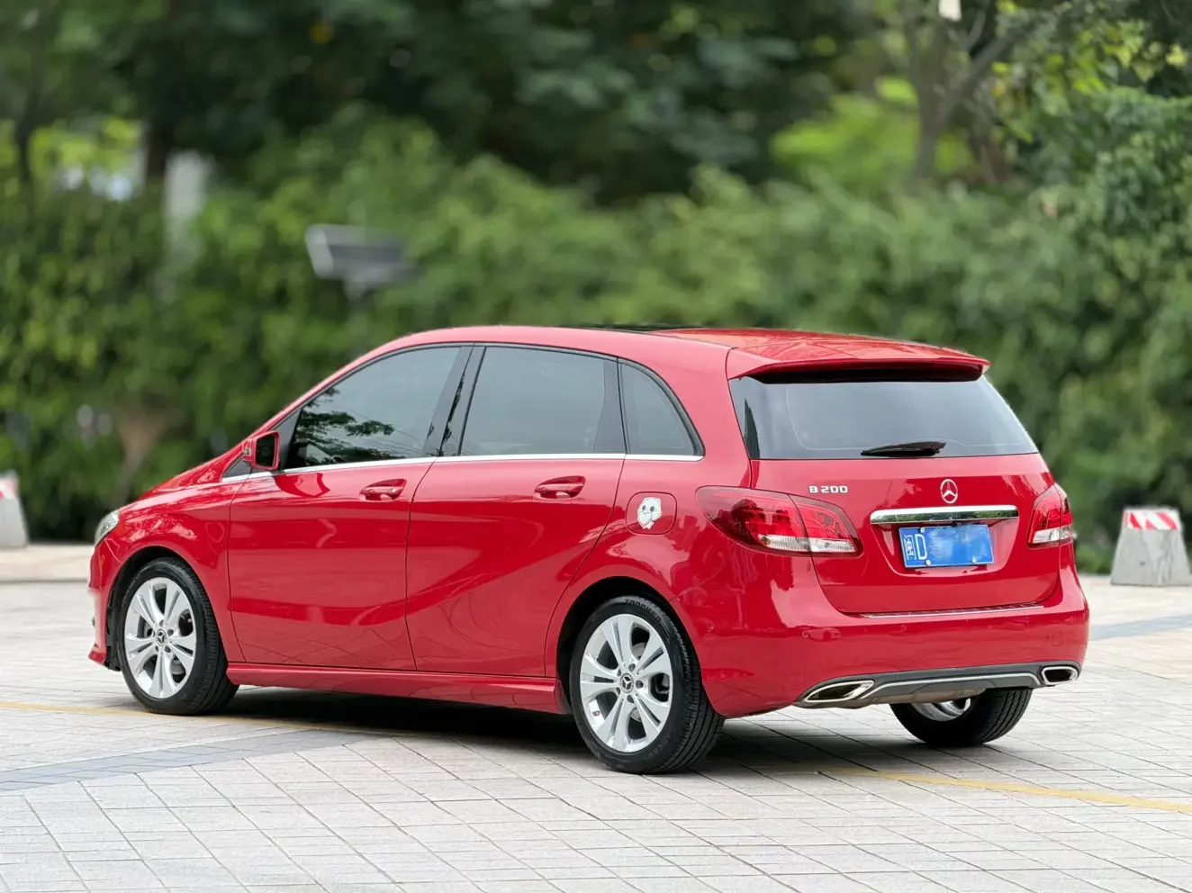 Mercedes-Benz B Class