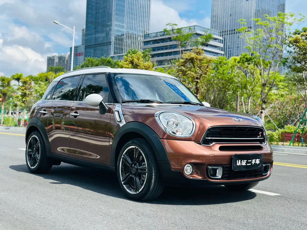 MINI COUNTRYMAN