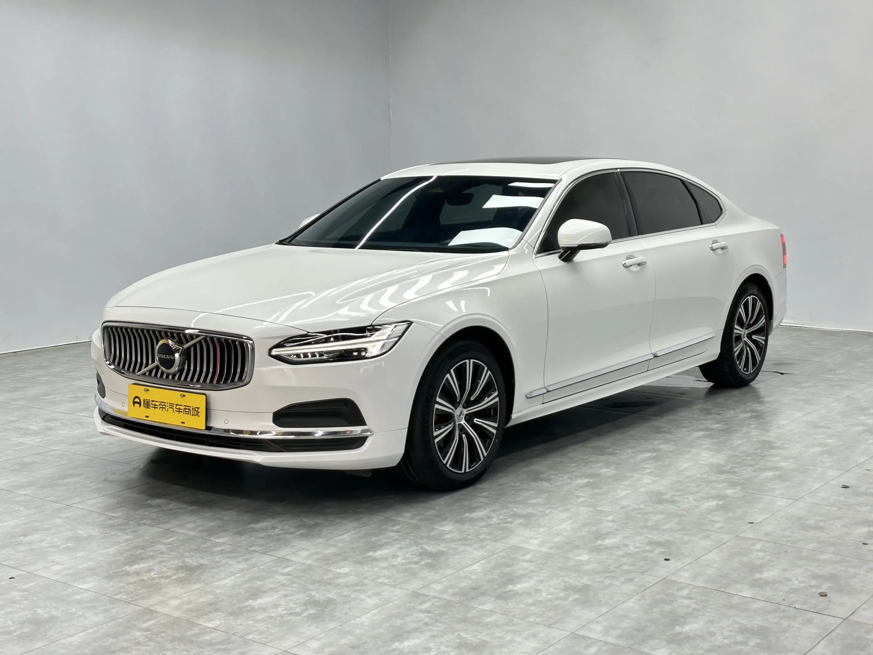 Volvo S90