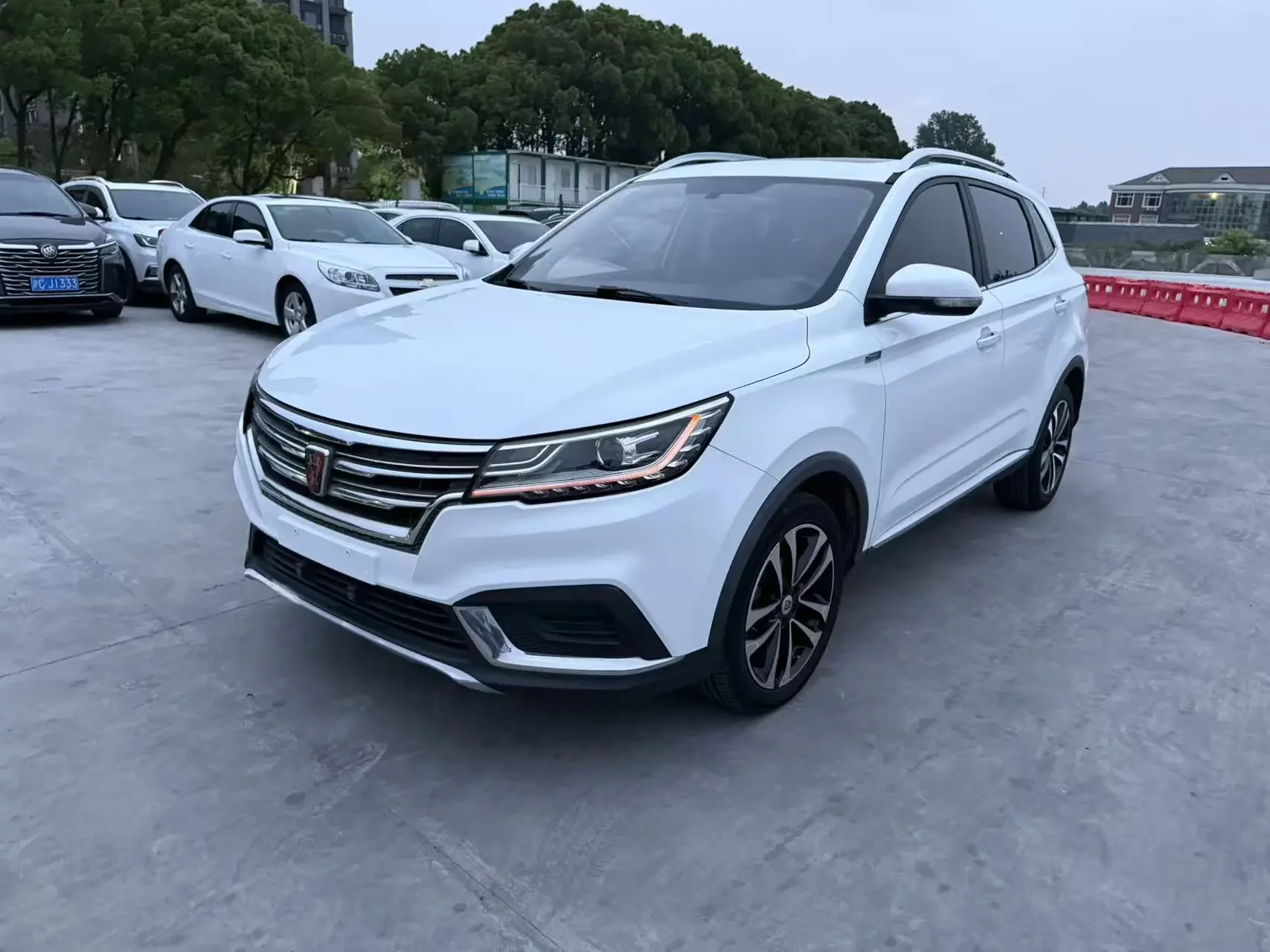 Roewe RX3
