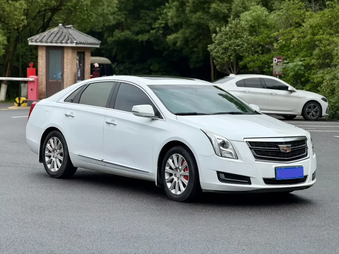 Cadillac XTS