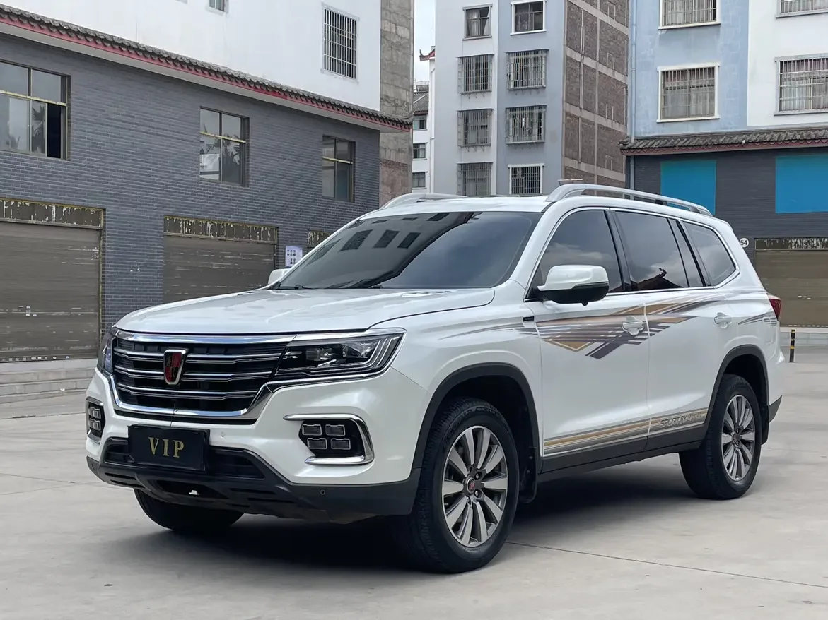 ROEWE RX8
