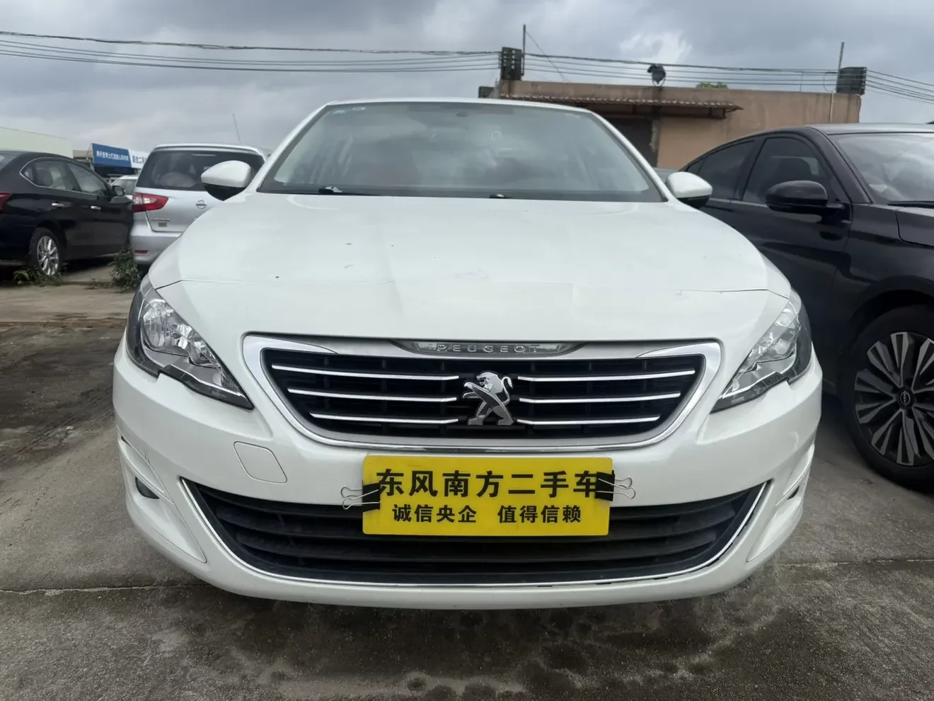 Peugeot 408