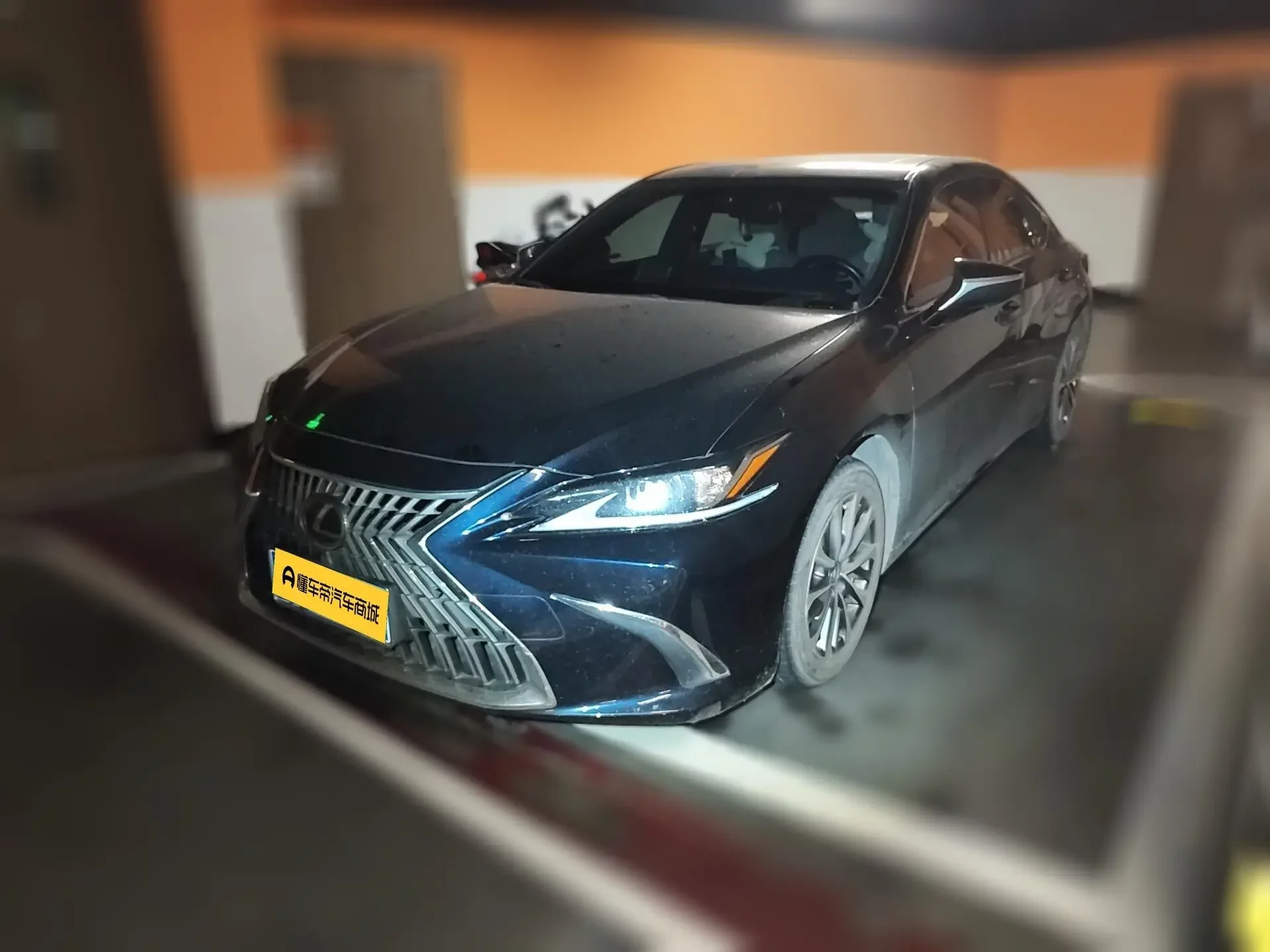 Lexus ES