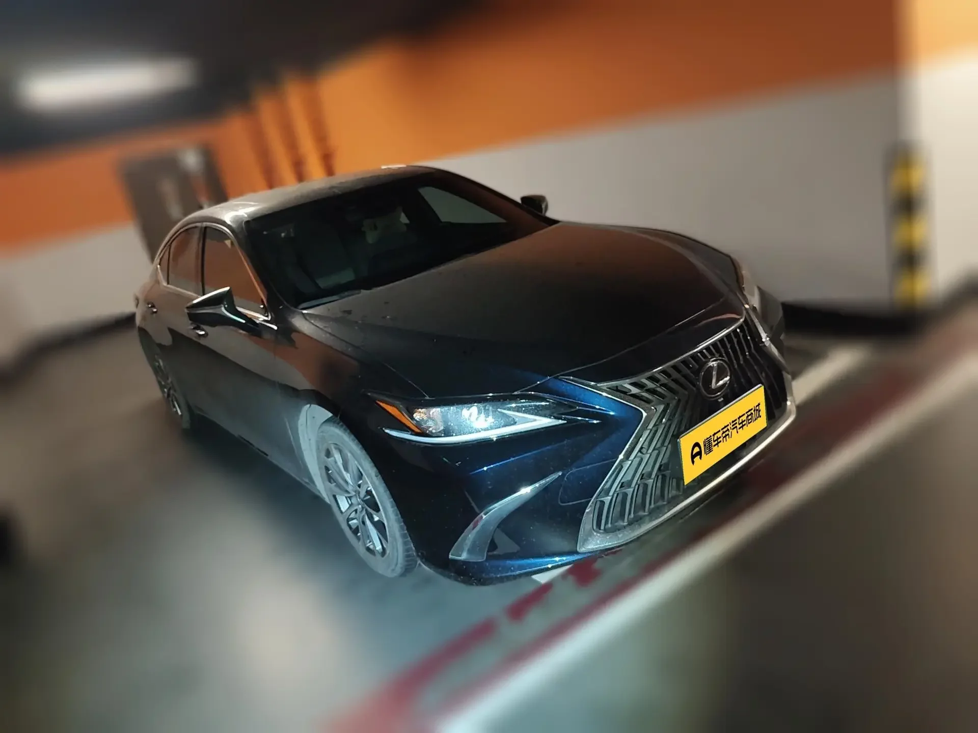 Lexus ES