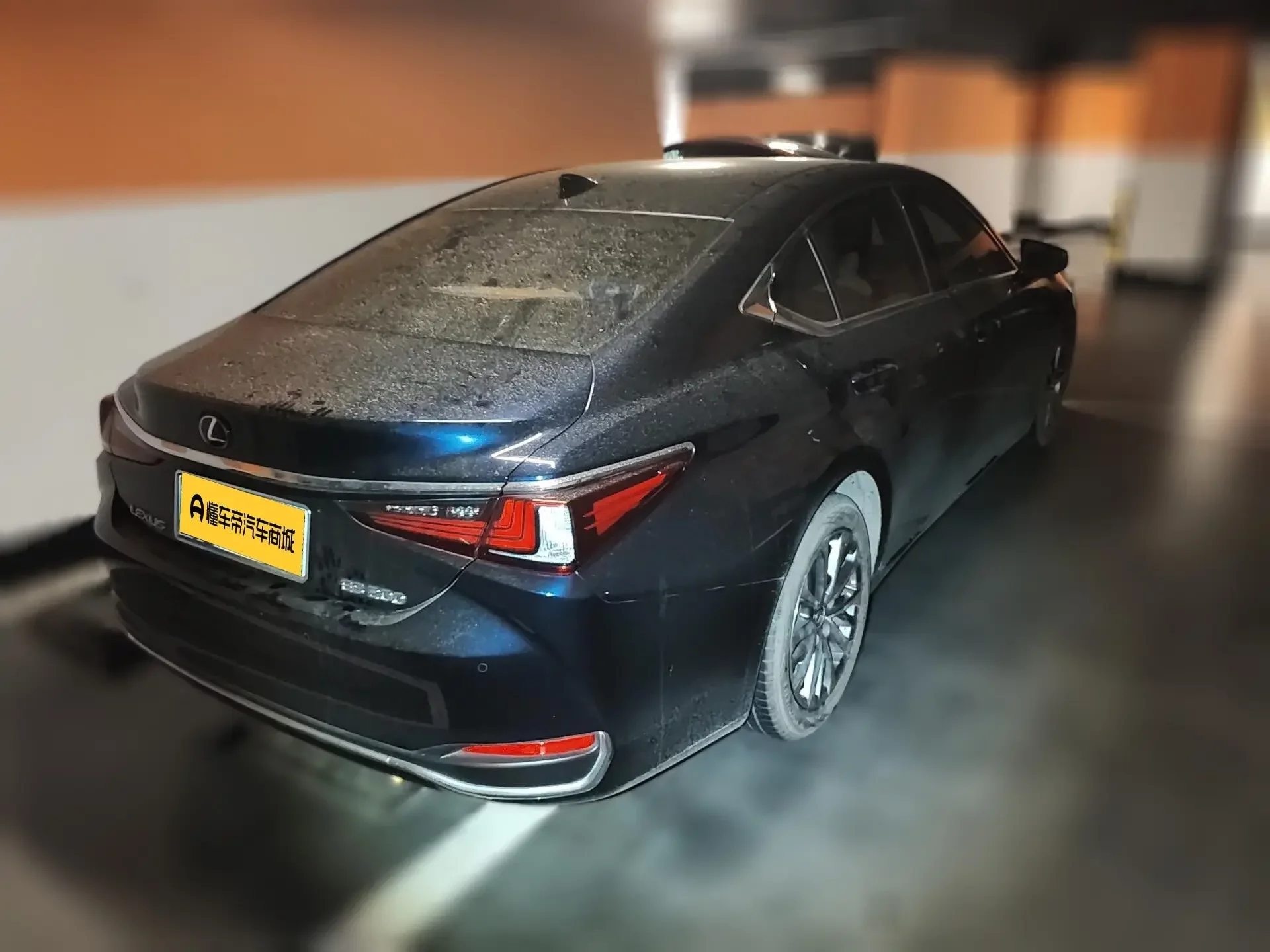 Lexus ES