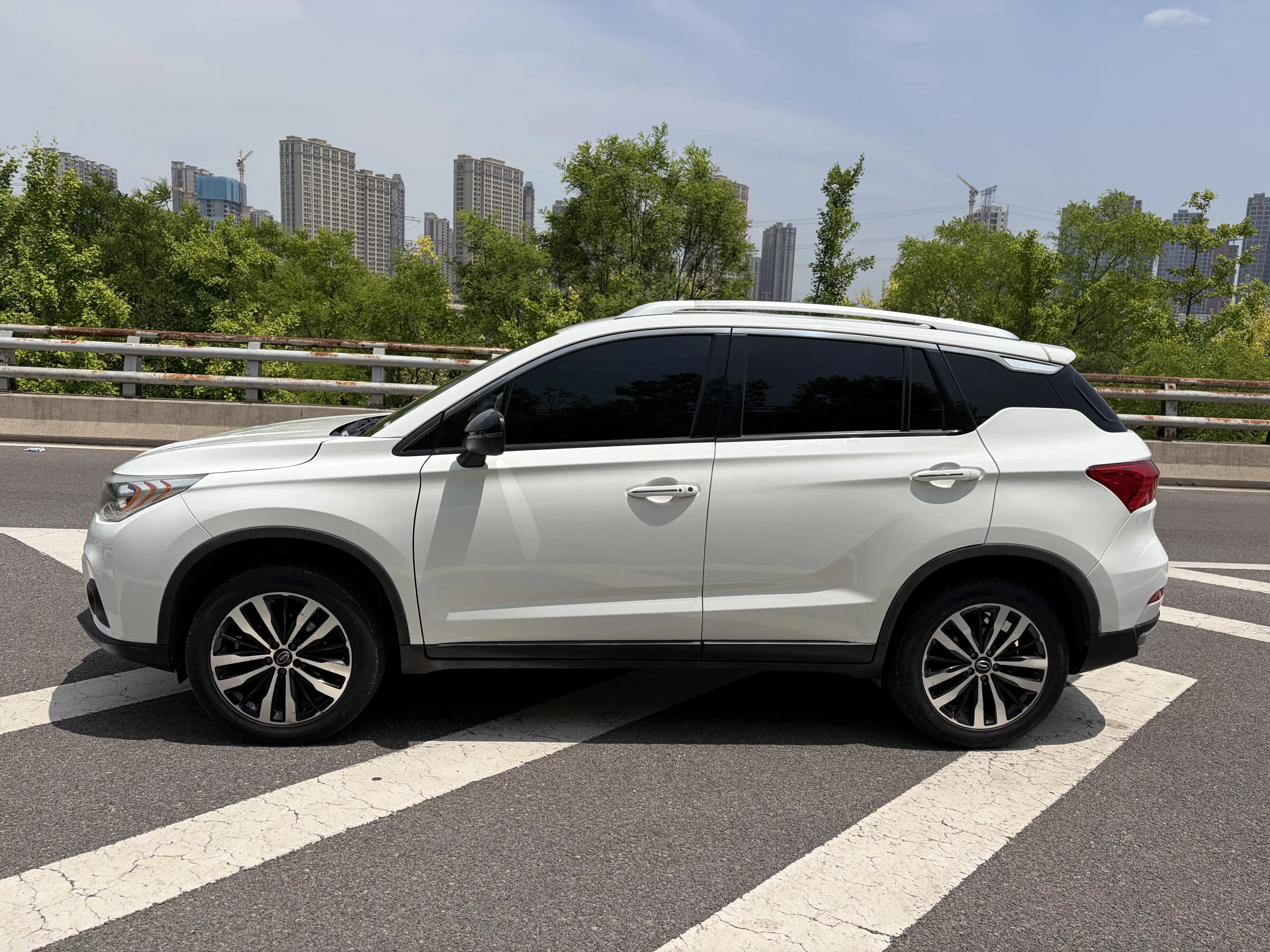GAC Trumpchi GS4