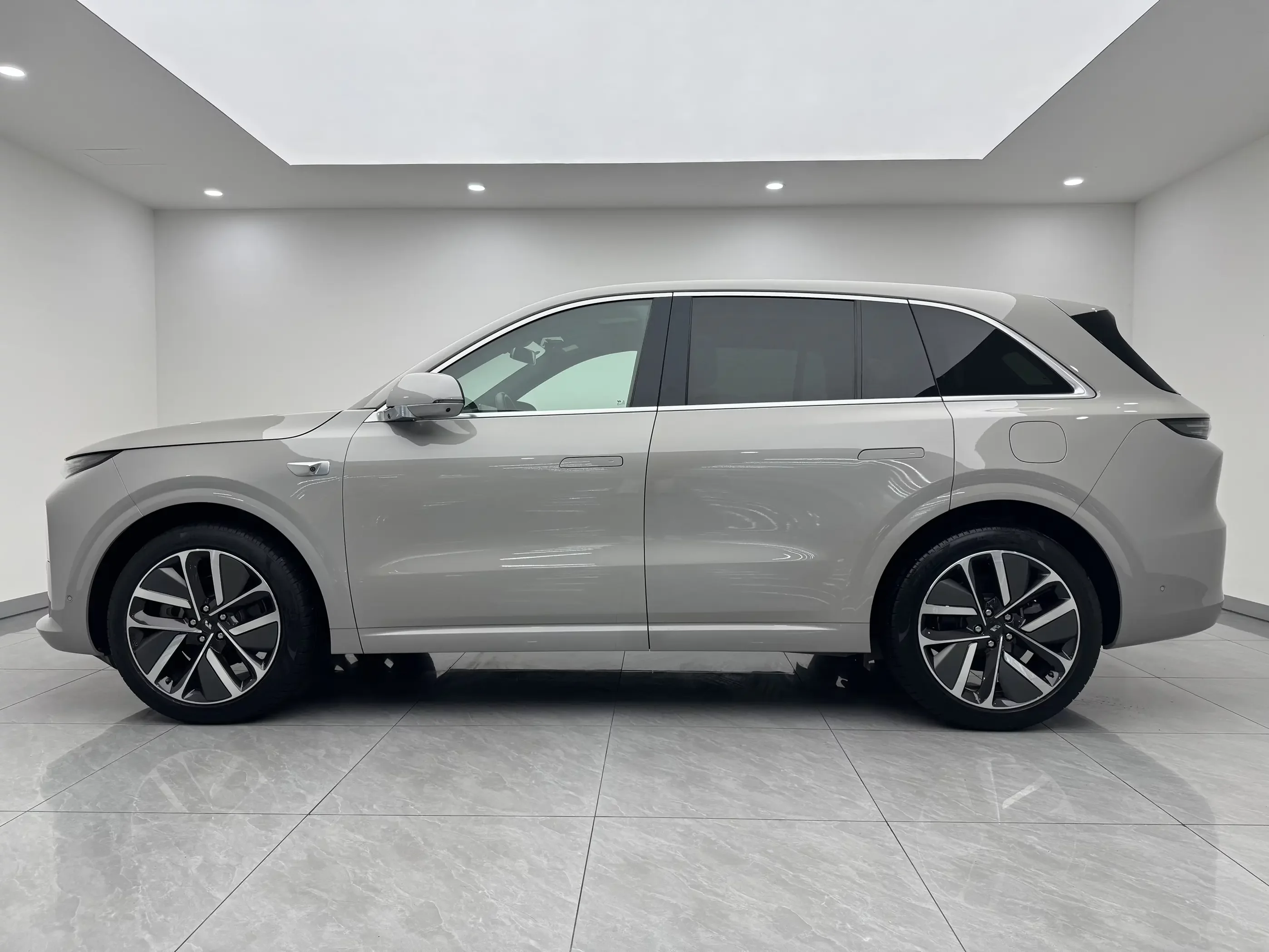 Lixiang L6