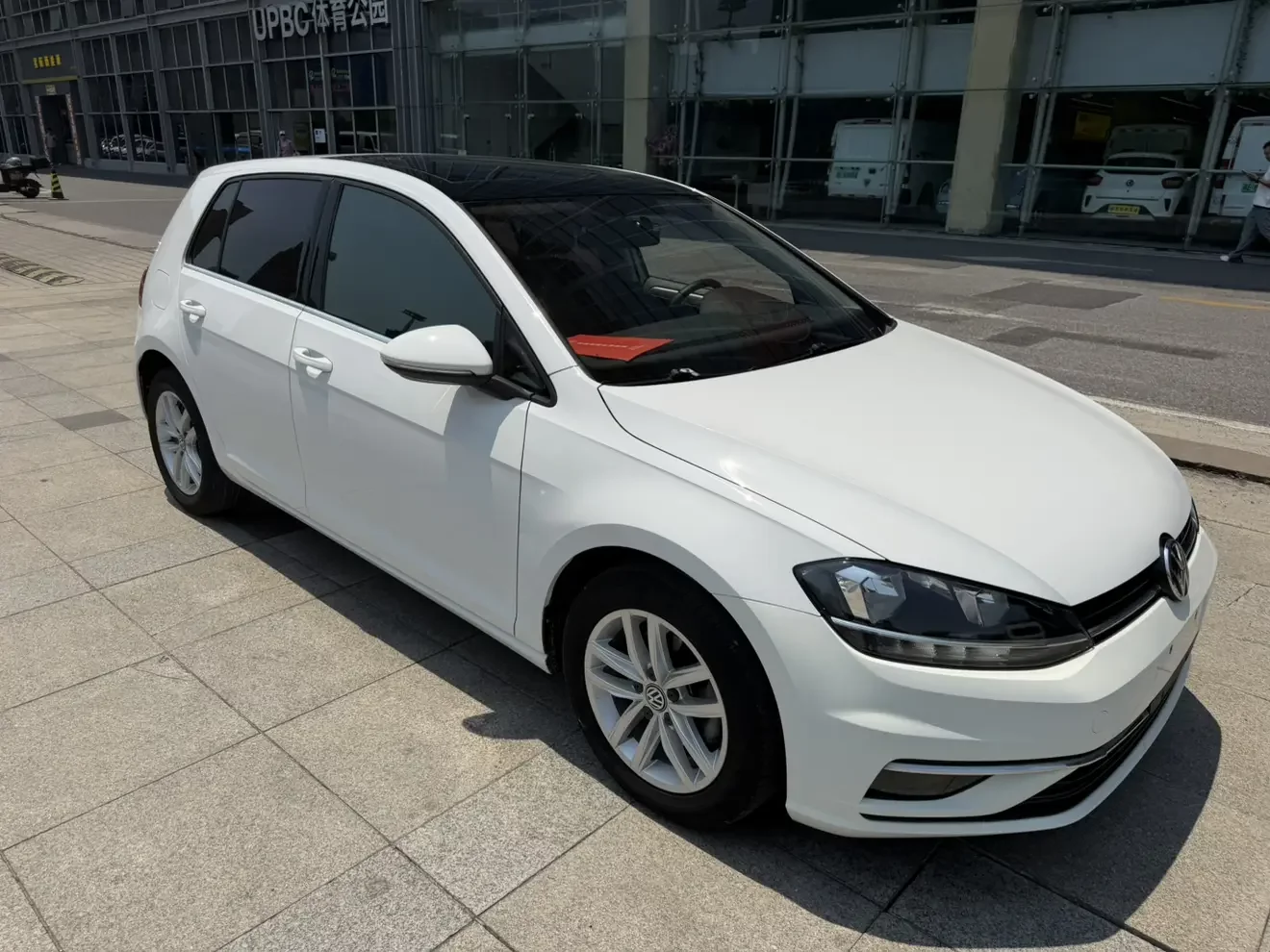 Volkswagen golf