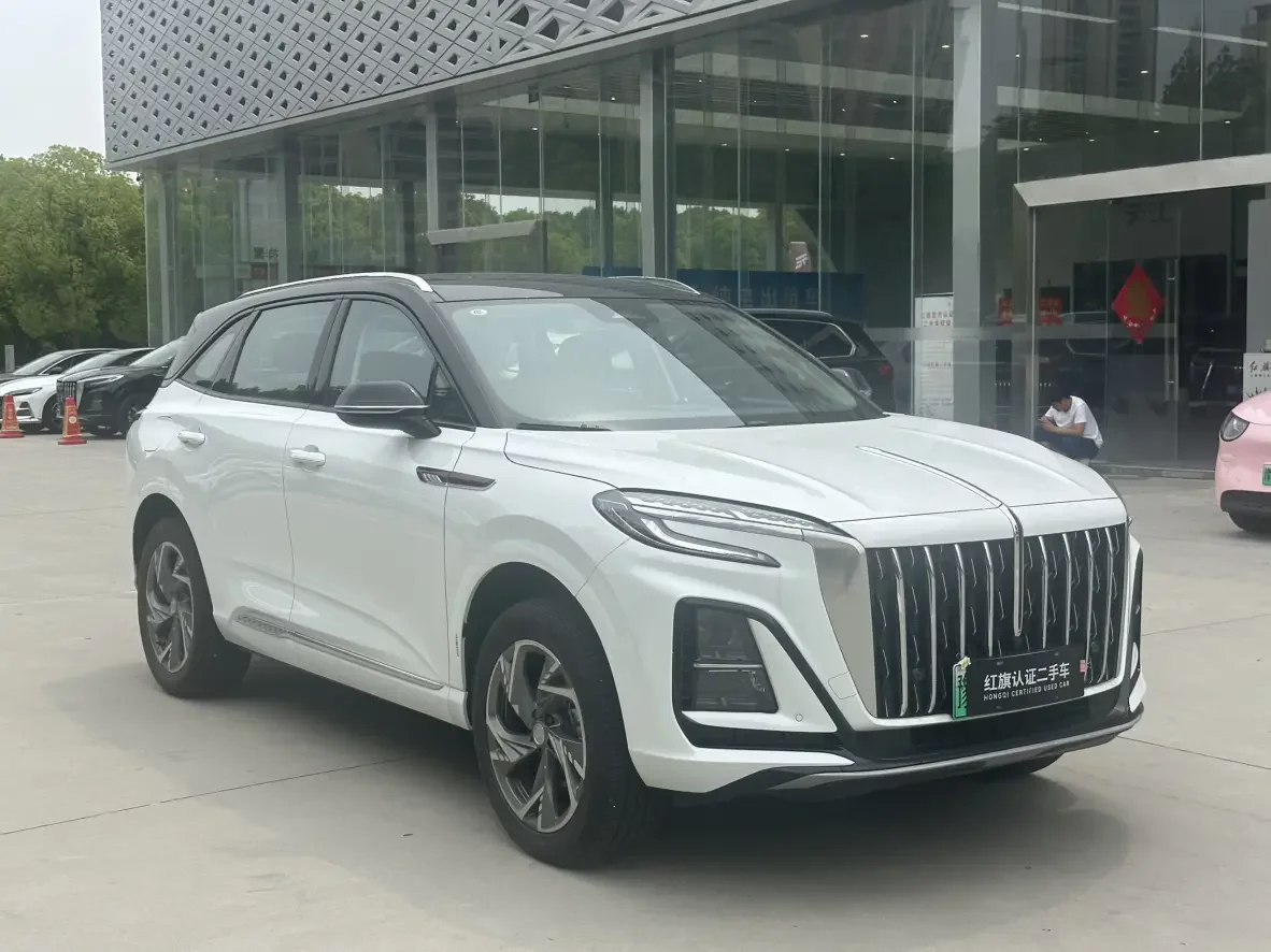 Hongqi HS3 PHEV