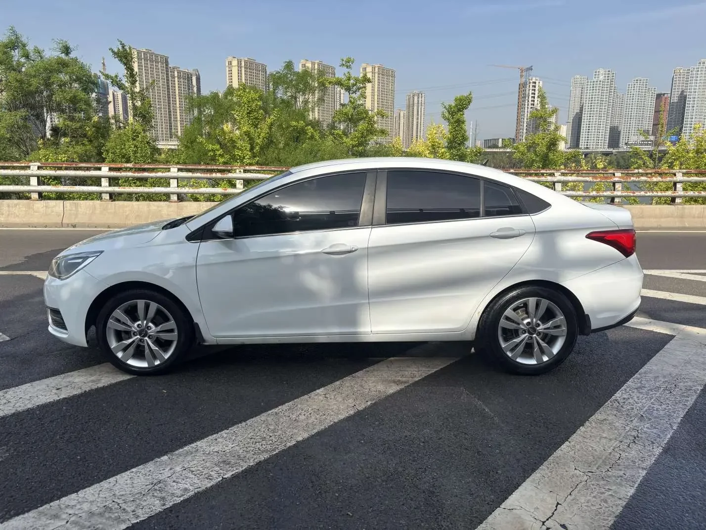 Chery Arrizo 5
