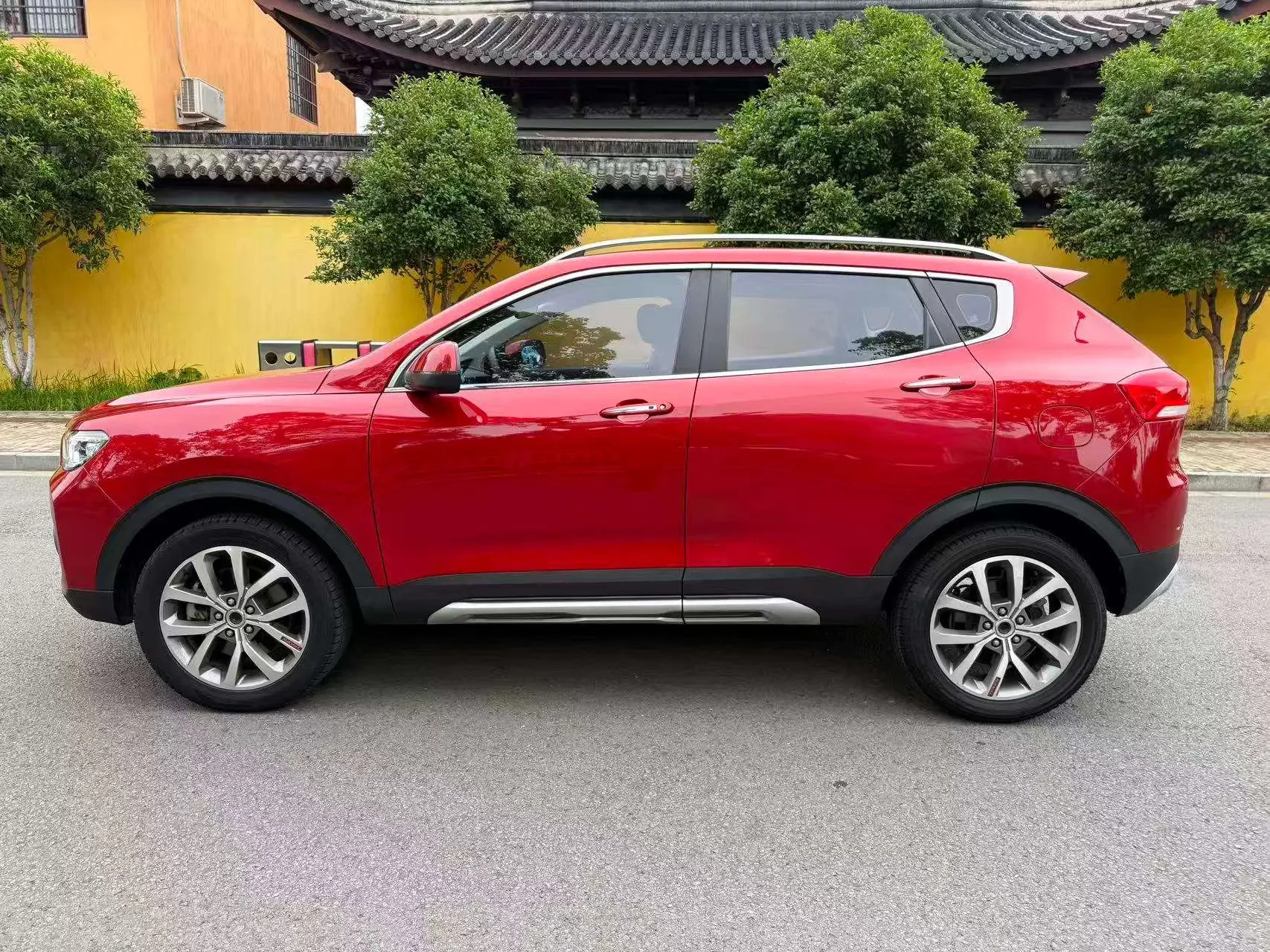 Haval H2s