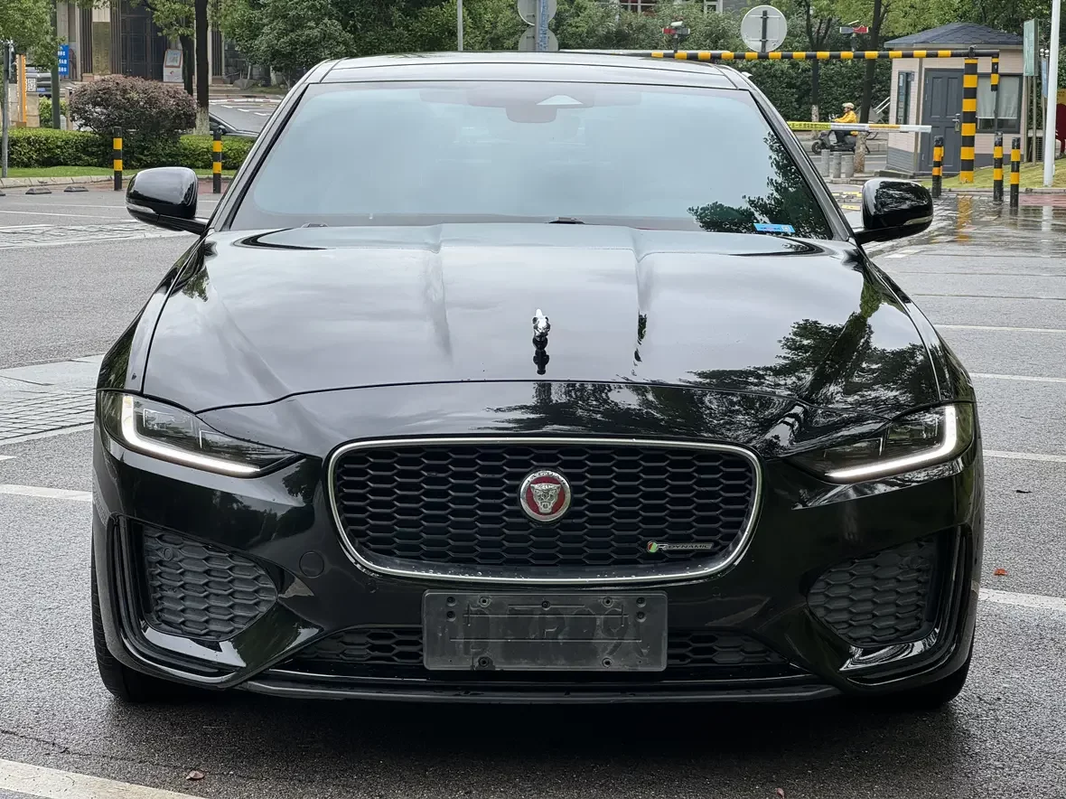 Jaguar XEL