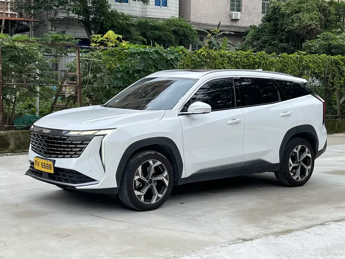 Geely Atlas L